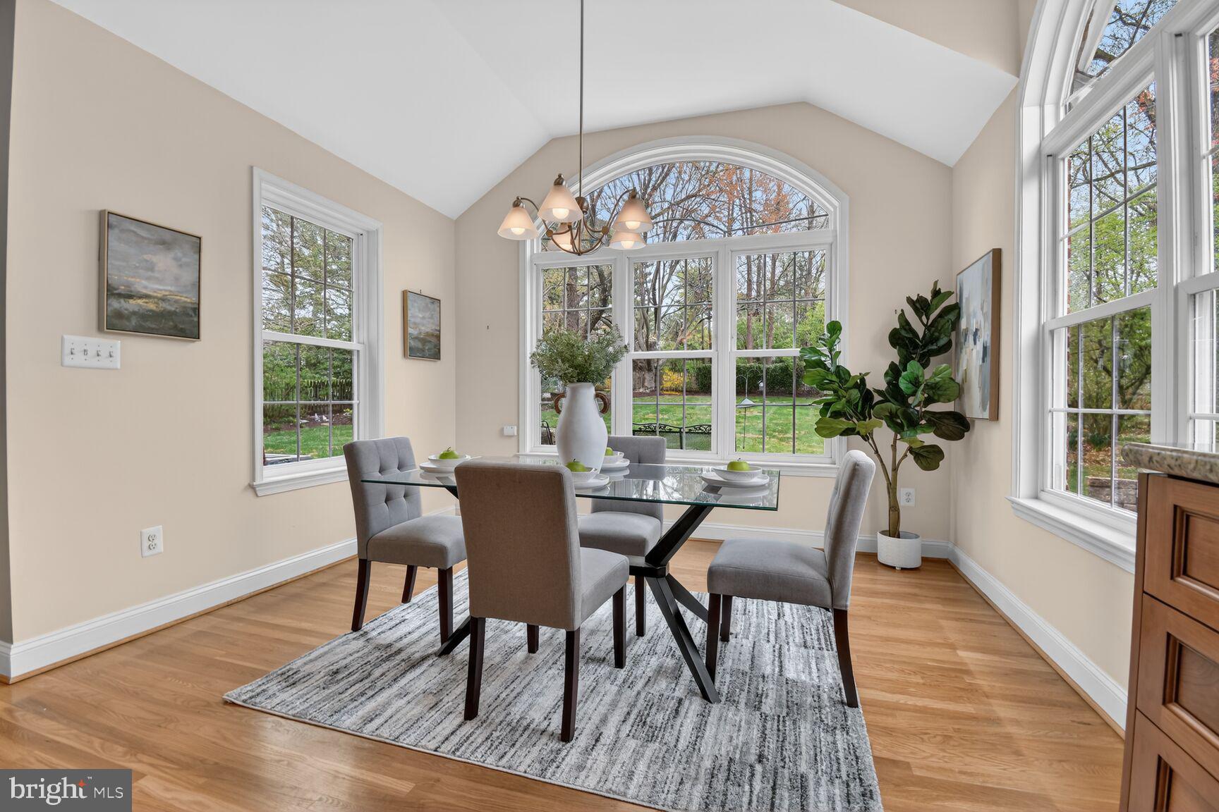 BRADLEY MANOR - Residential