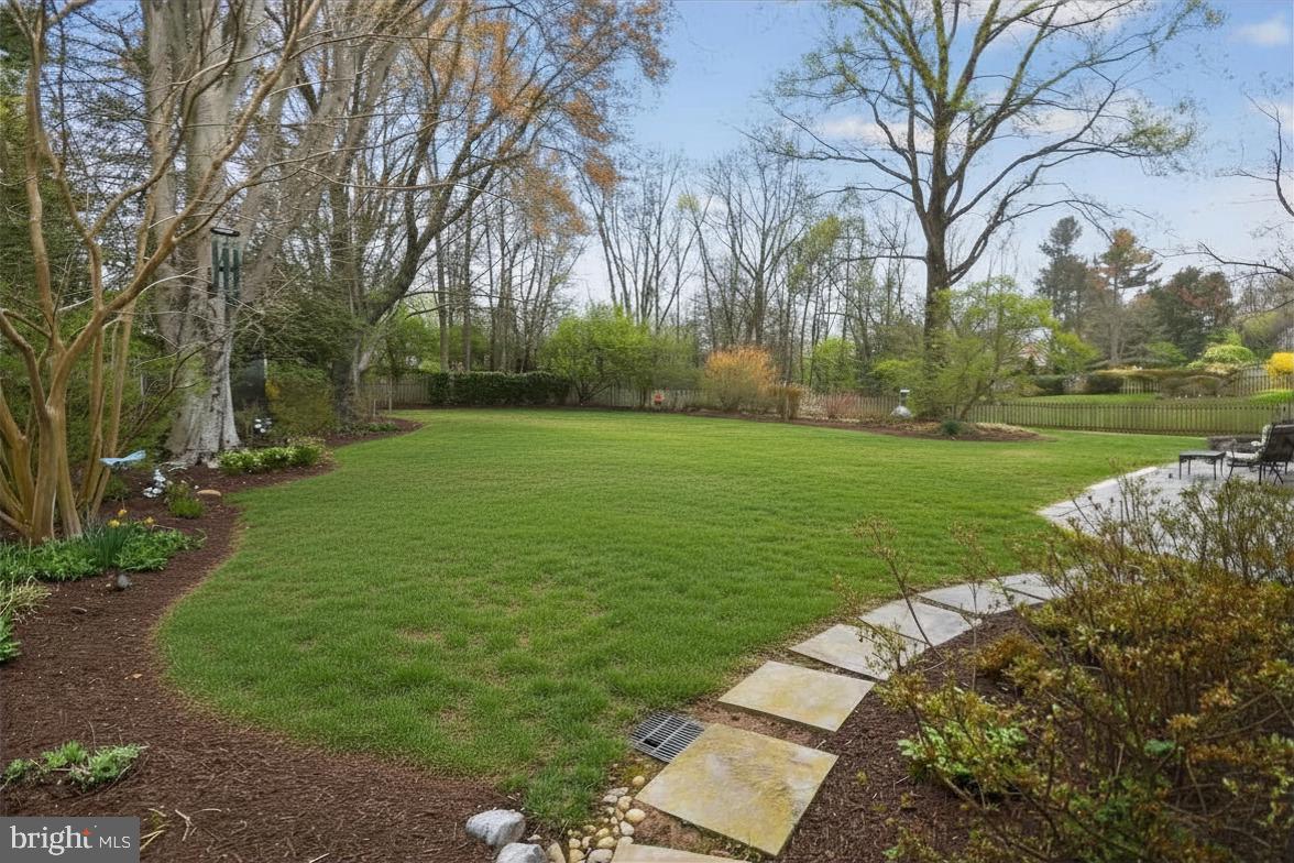 BRADLEY MANOR - Residential