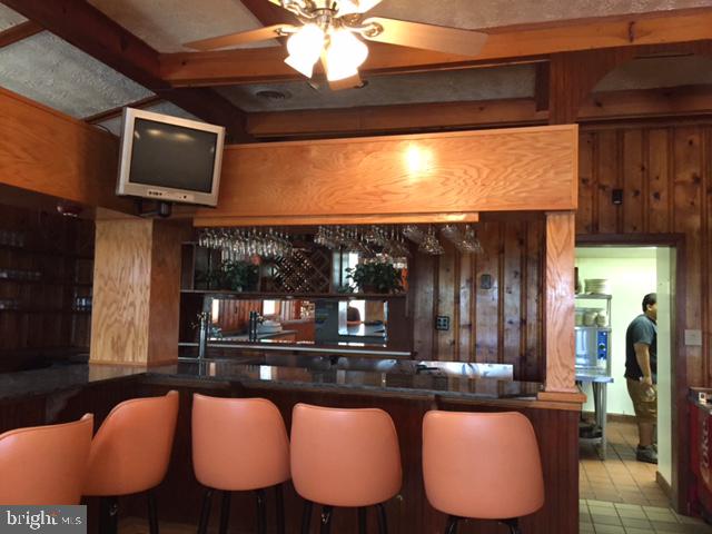 NONE AVAILABLE - Commercial Lease