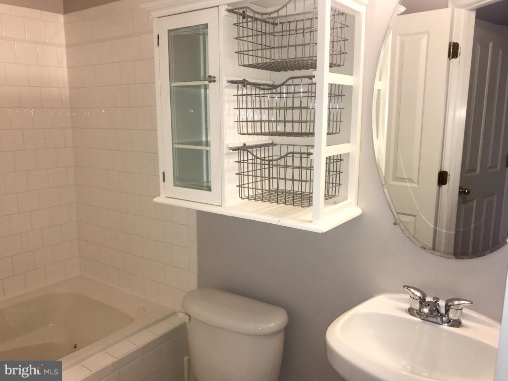 PATTERSON PARK - Residential Lease