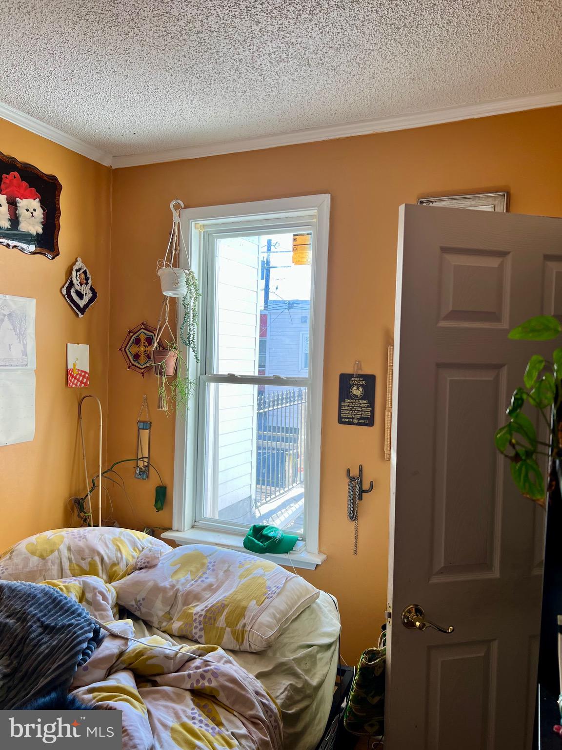 GIRARD ESTATES - Residential Lease