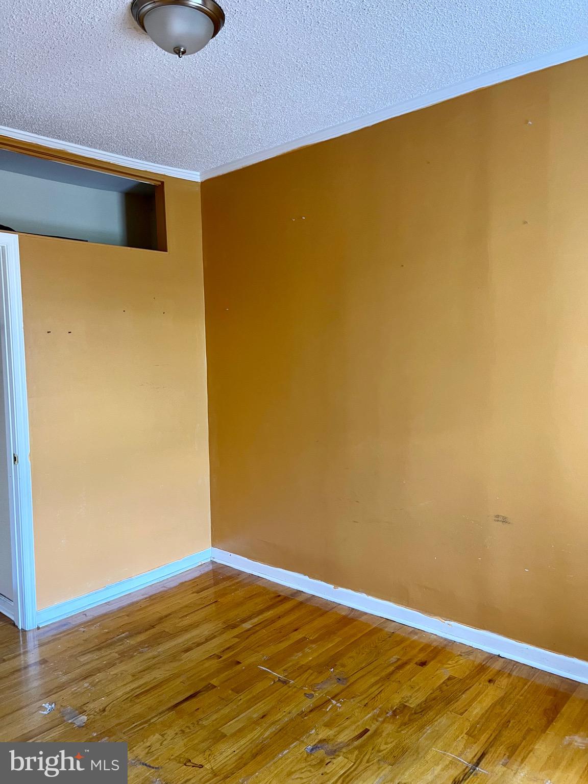 GIRARD ESTATES - Residential Lease