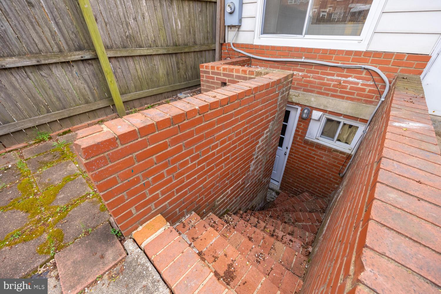 LYNHAVEN - Residential Lease