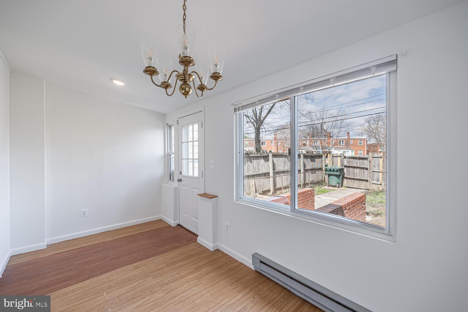 LYNHAVEN - Residential Lease