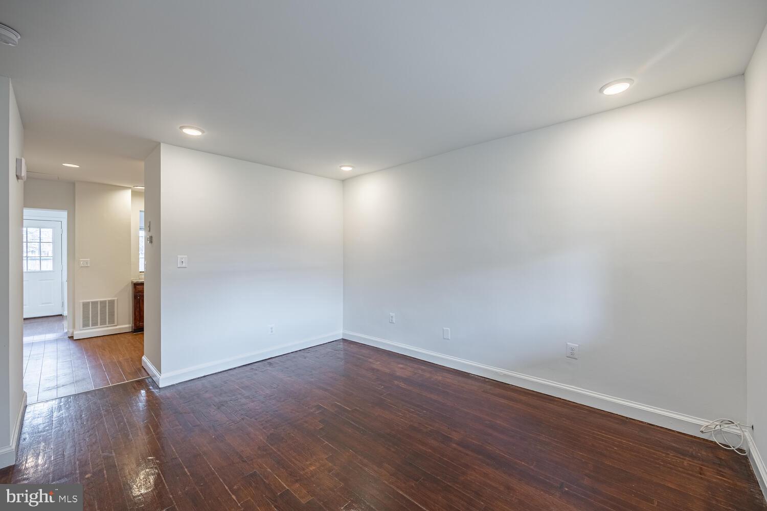 LYNHAVEN - Residential Lease