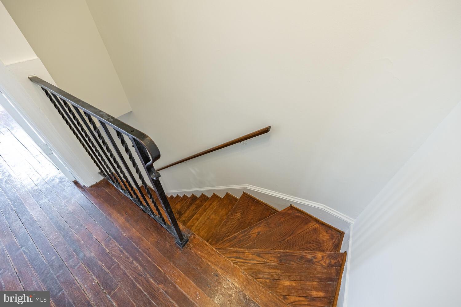 LYNHAVEN - Residential Lease