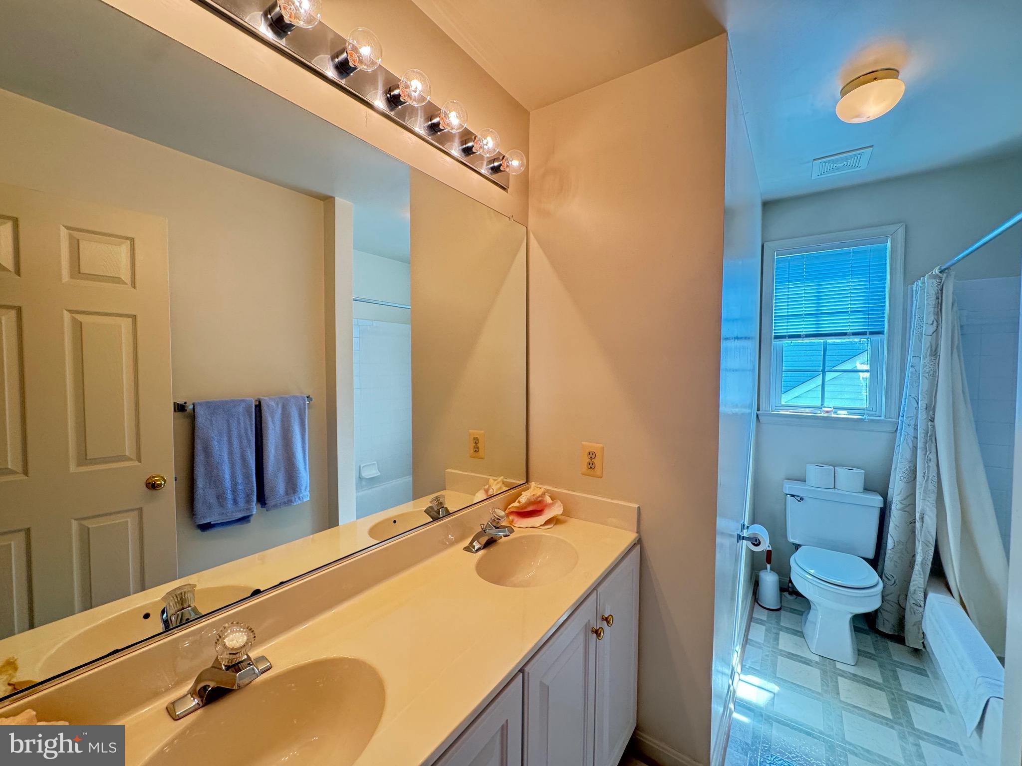 ARBOR WOODS - Residential