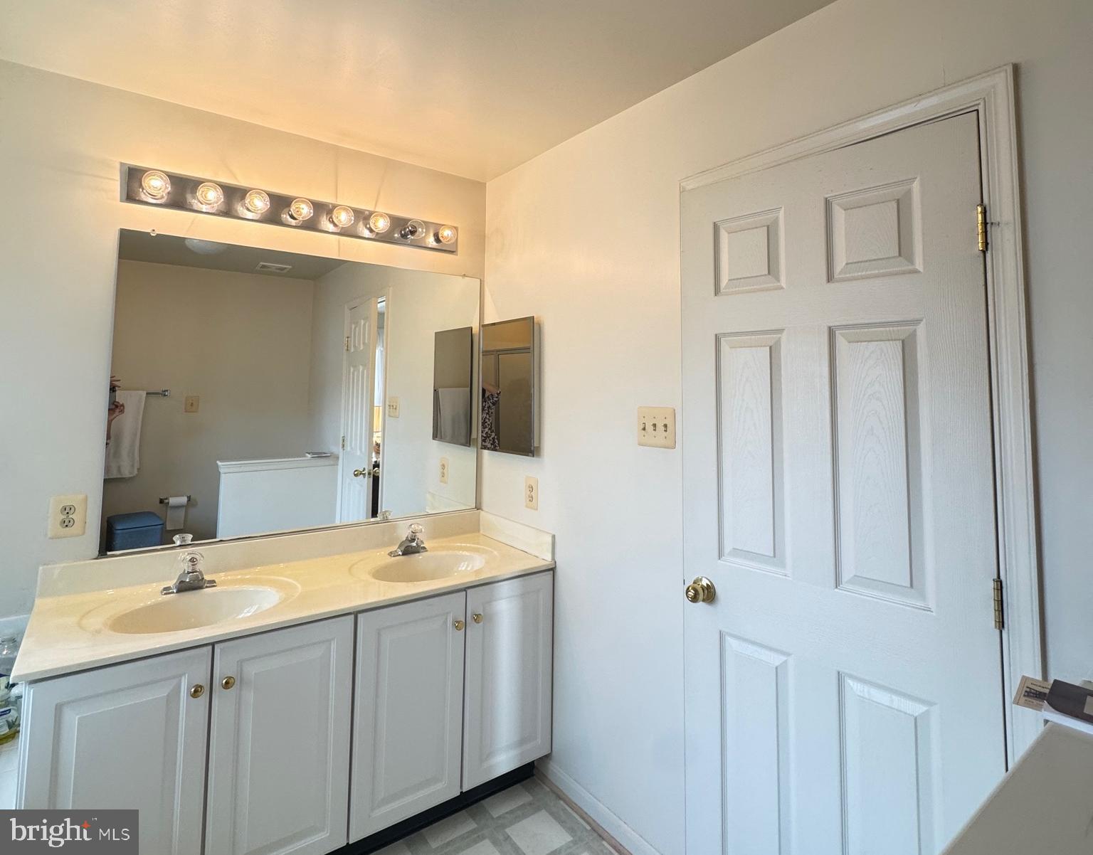 ARBOR WOODS - Residential