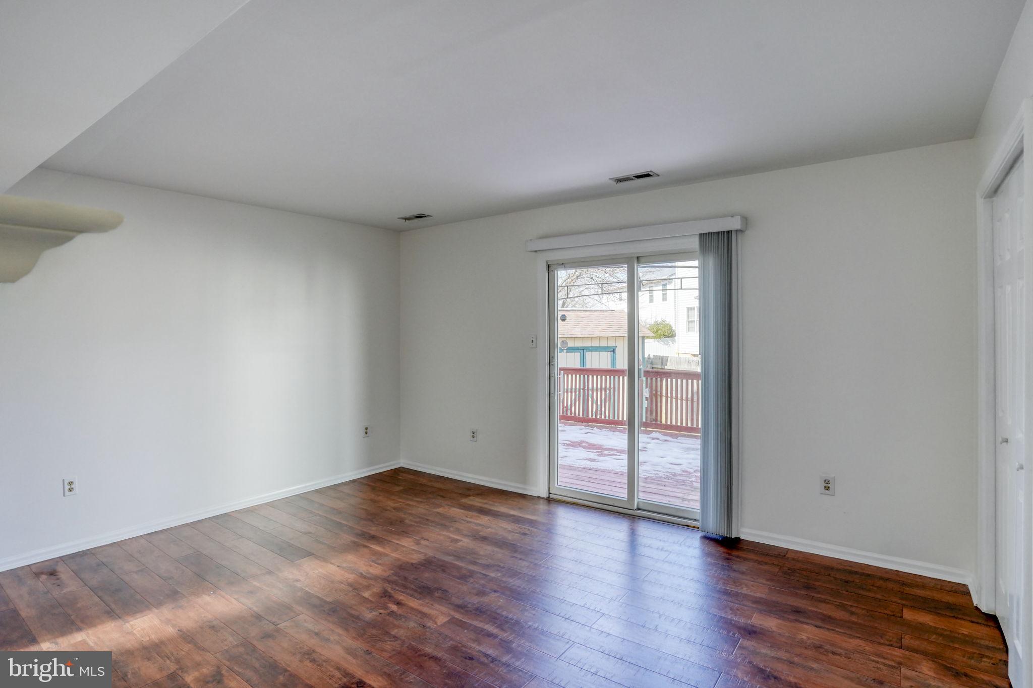 KENSINGTON - Residential