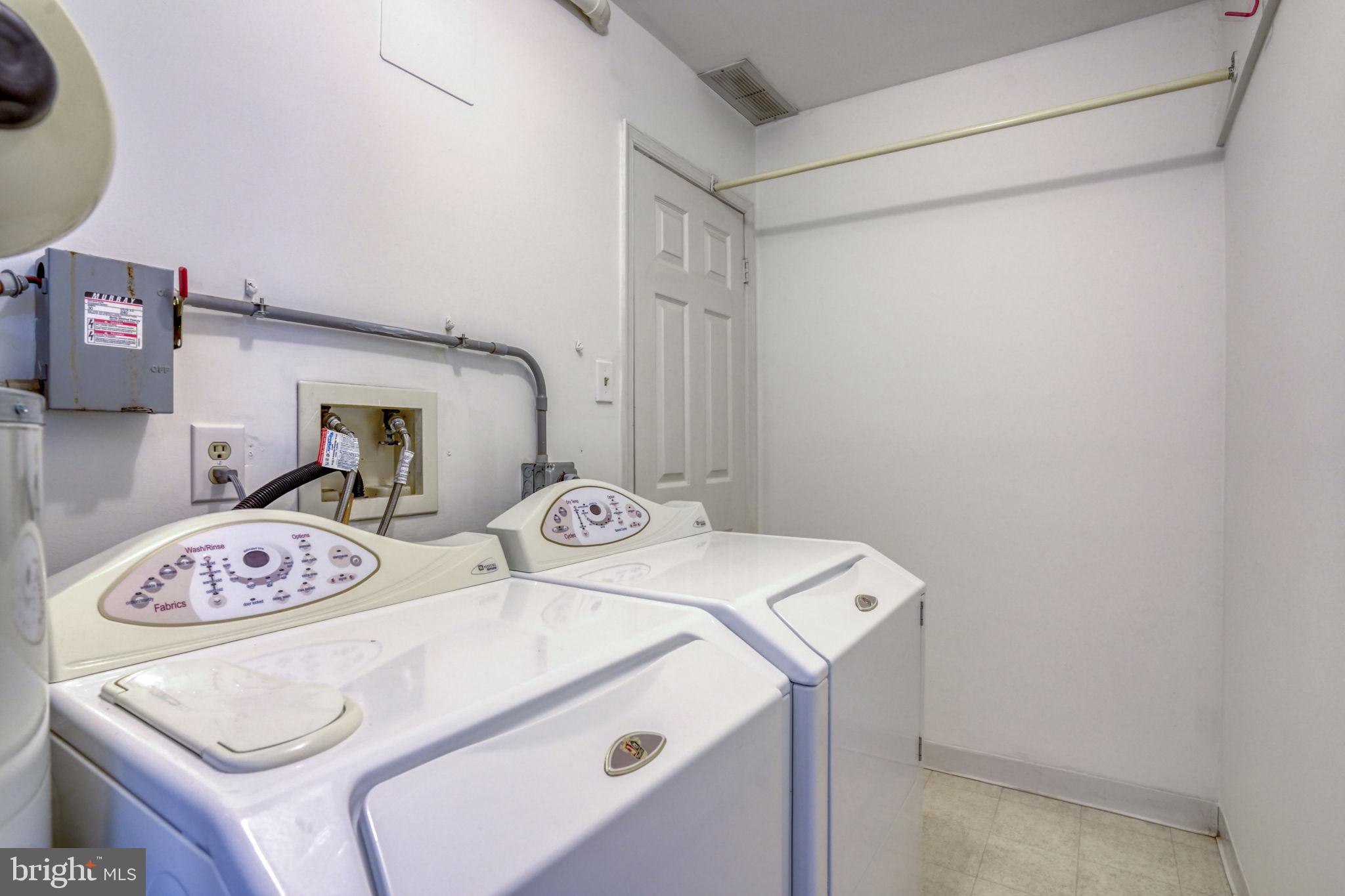 KENSINGTON - Residential