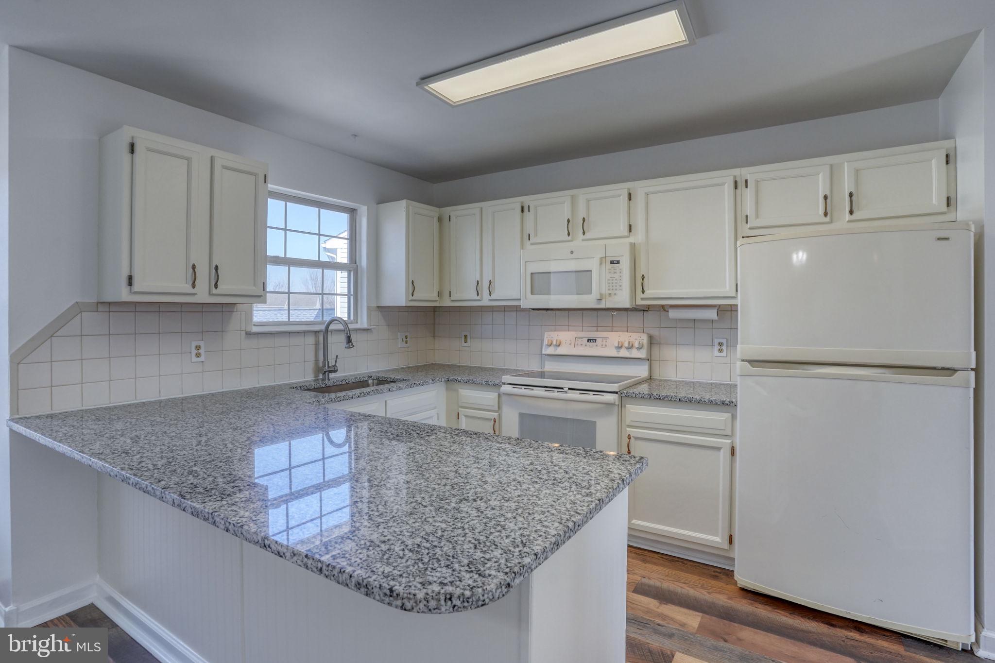 KENSINGTON - Residential