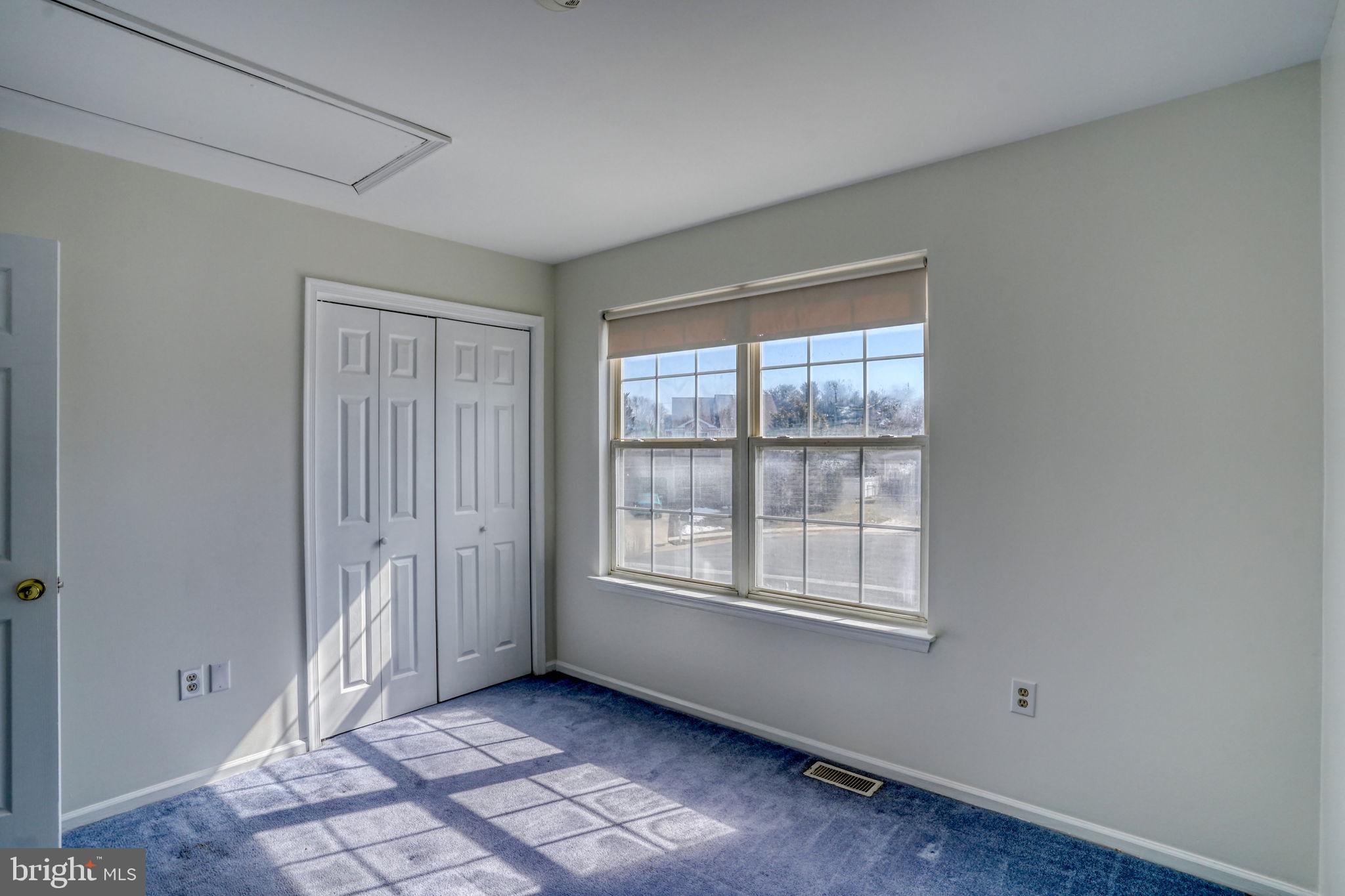 KENSINGTON - Residential