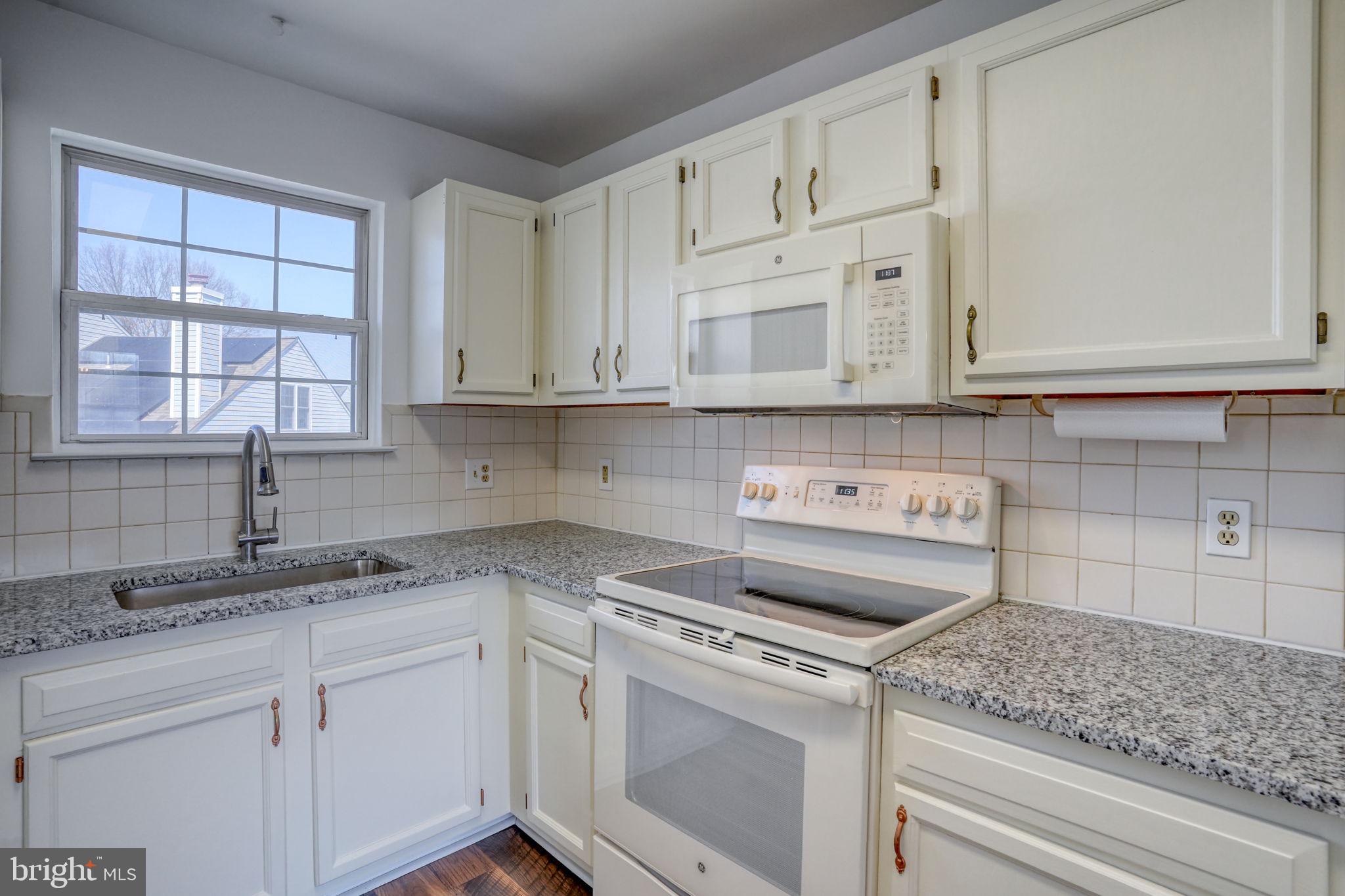 KENSINGTON - Residential