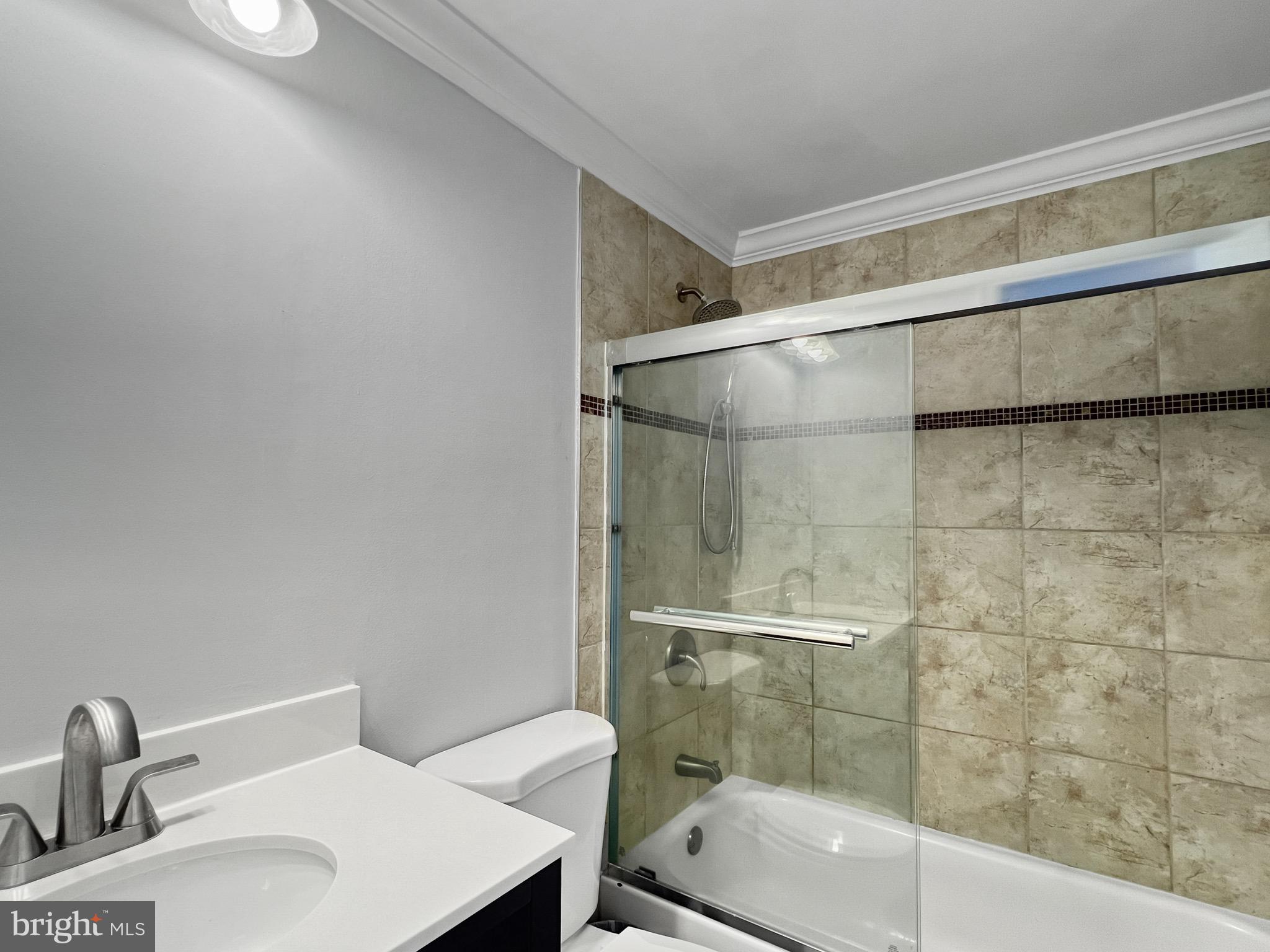 THOMAS CHOICE WEST - Residential