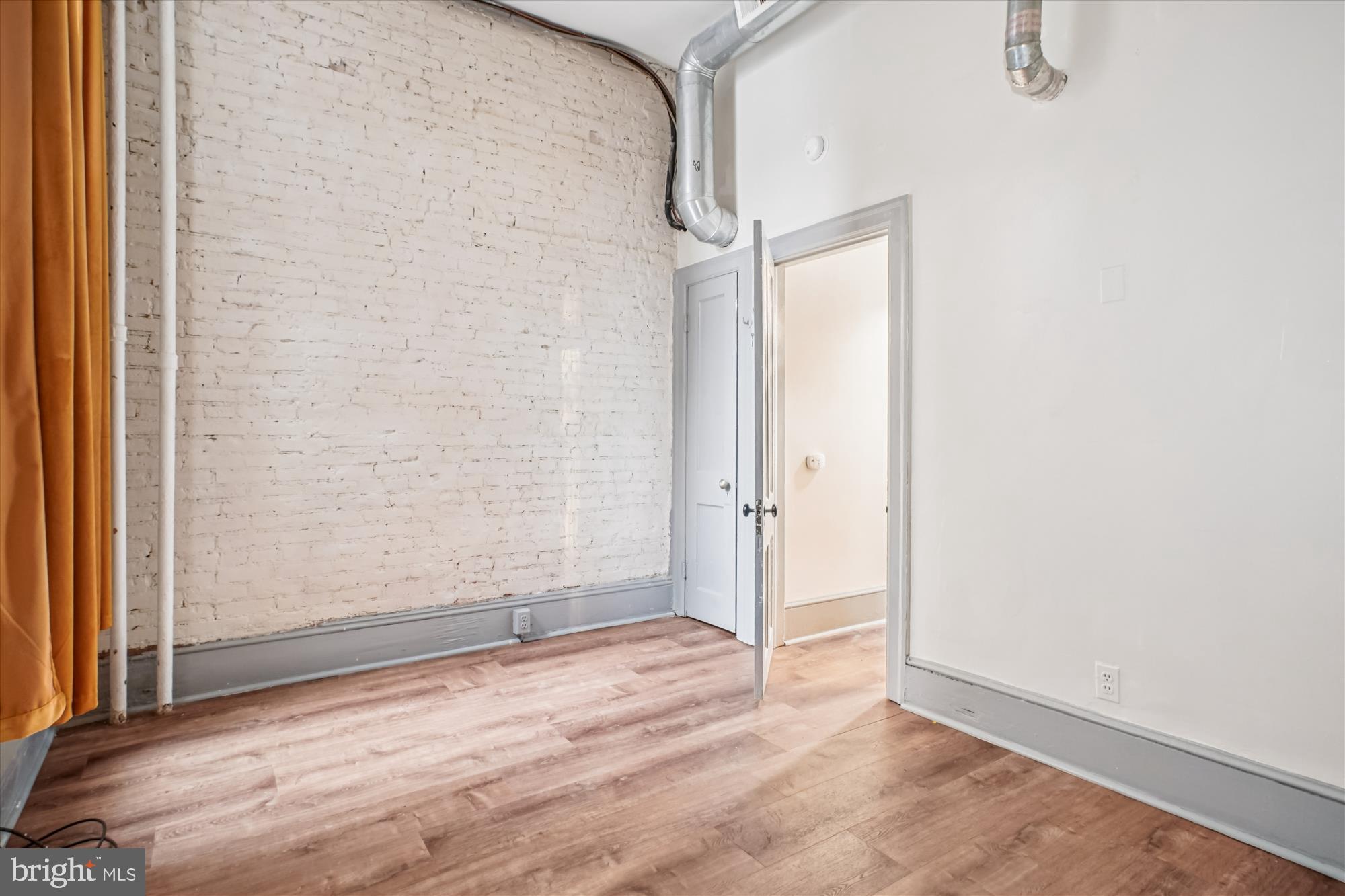 OLD TOWN ALEXANDRIA - Residential Lease