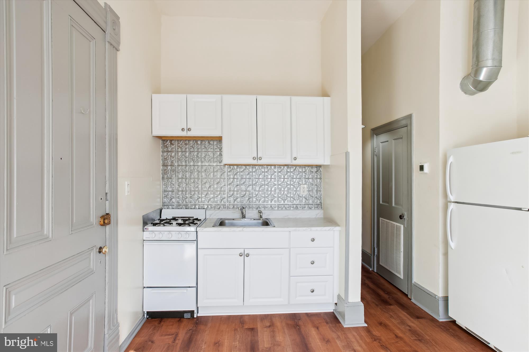 OLD TOWN ALEXANDRIA - Residential Lease