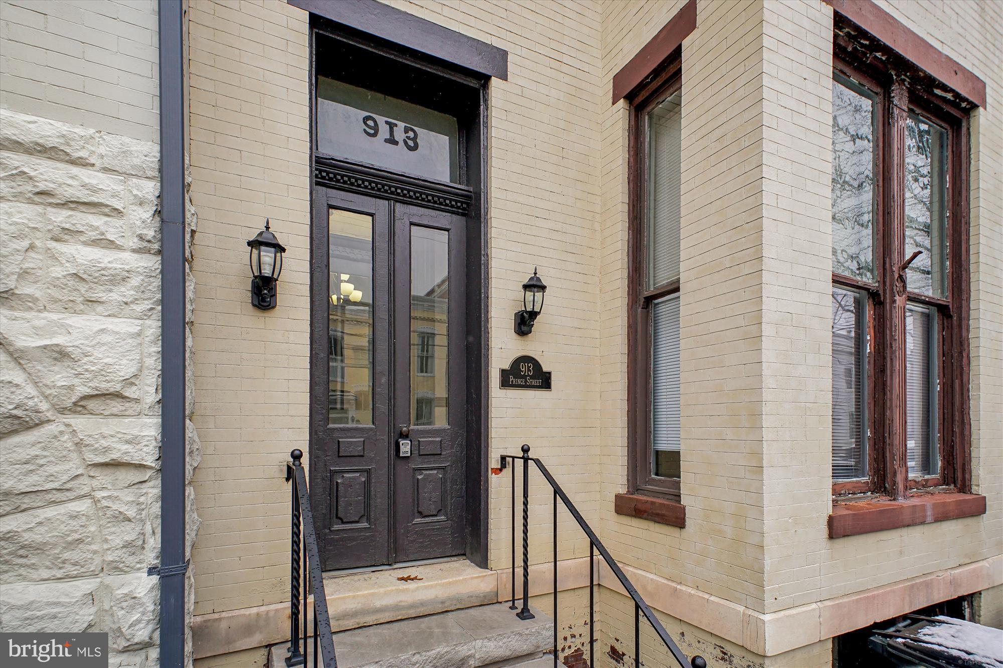 OLD TOWN ALEXANDRIA - Residential Lease