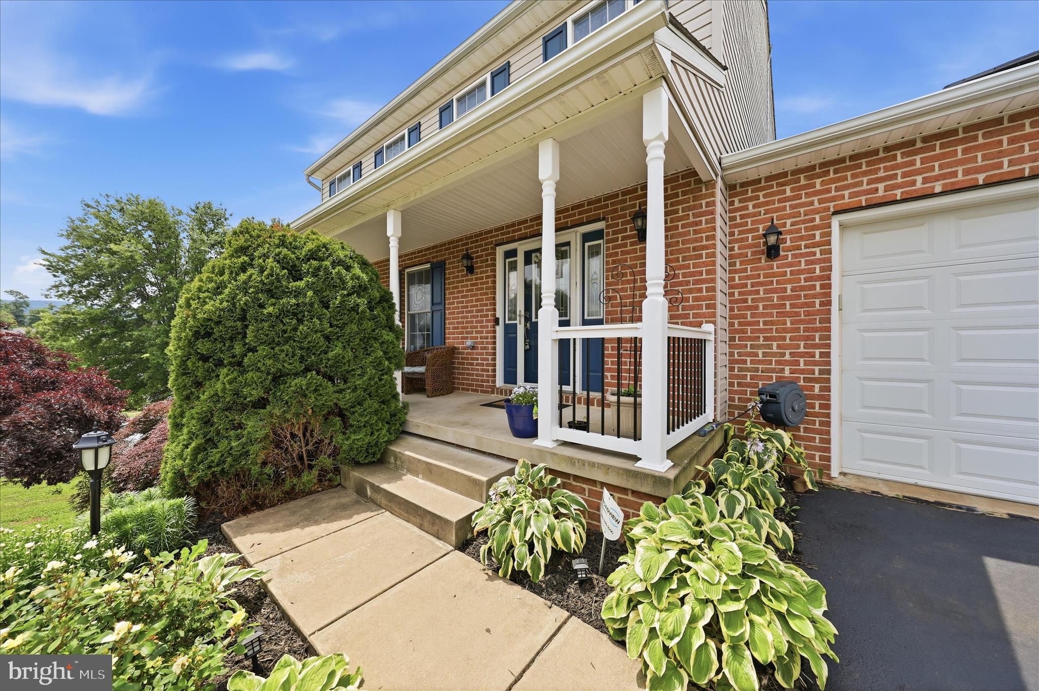 121 BACHTELL CIRCLE