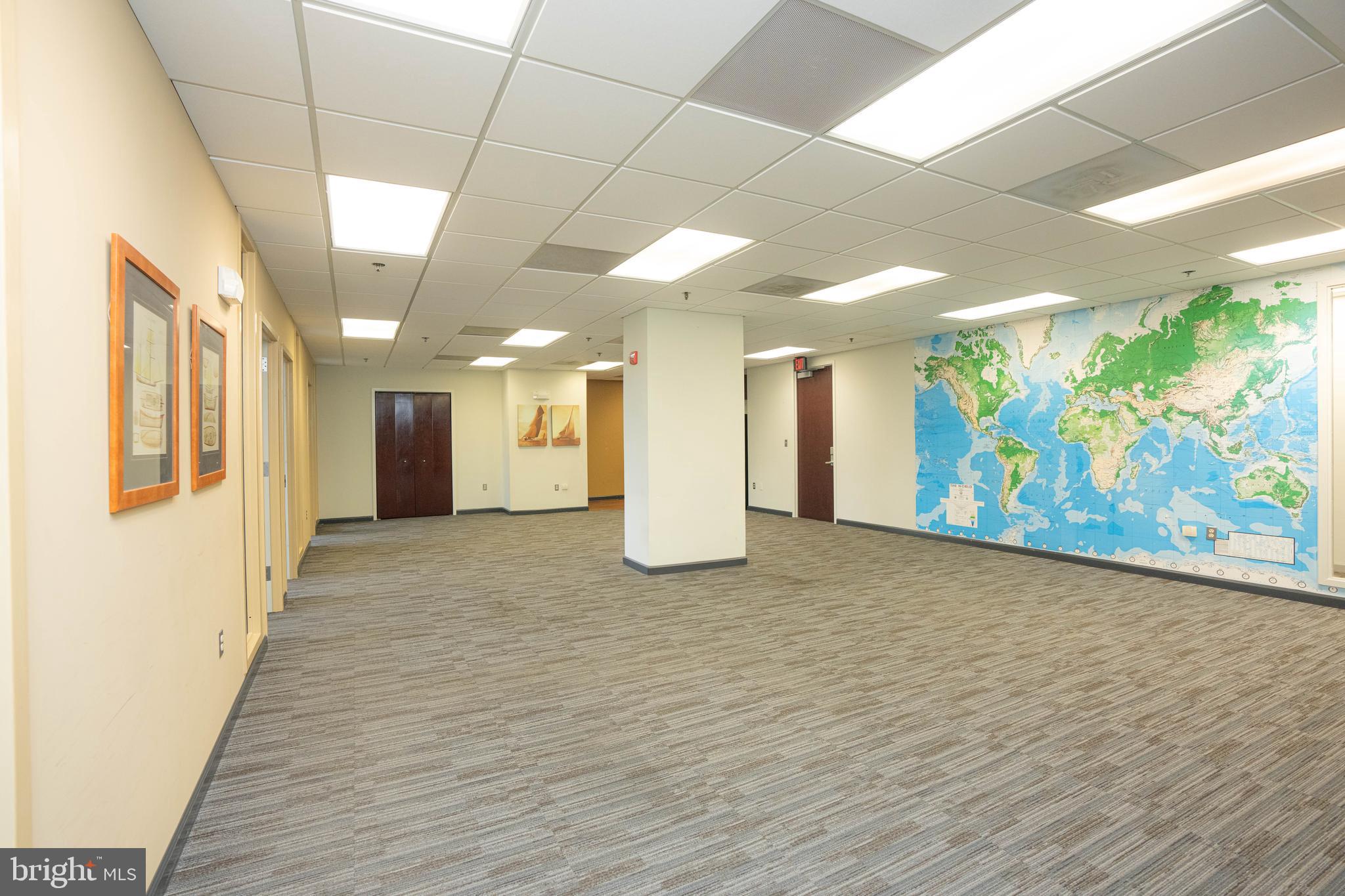 Prime Downtown Silver Spring Location
Positioned in the vibrant heart of the newly revitalized downtown Silver Spring, 1110 Bonifant offers unmatched accessibility and convenience. Just steps away from more than 30 dining options, the building places your team and clients at the center of a thriving commercial and cultural hub.
Commuting is effortless with the fully operational Paul S. Sarbanes Transit Center and the upcoming Purple Line Metro—scheduled for completion in 2027—both located adjacent to the property.
Ample public parking is available directly next to the building via a nearby parking deck, providing added convenience for both visitors and employees.
Discover premium commercial suites crafted to support focus, collaboration, and growth. With a hospitality-driven approach, our spaces deliver the perfect balance of professionalism and convenience for teams and individuals alike.