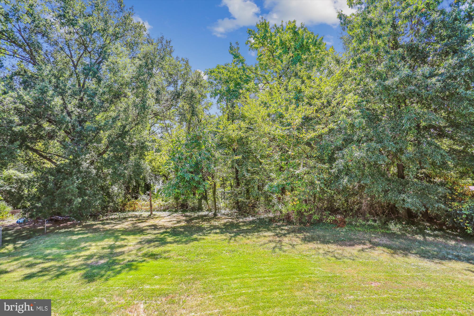 WHITE OAK MANOR - Residential