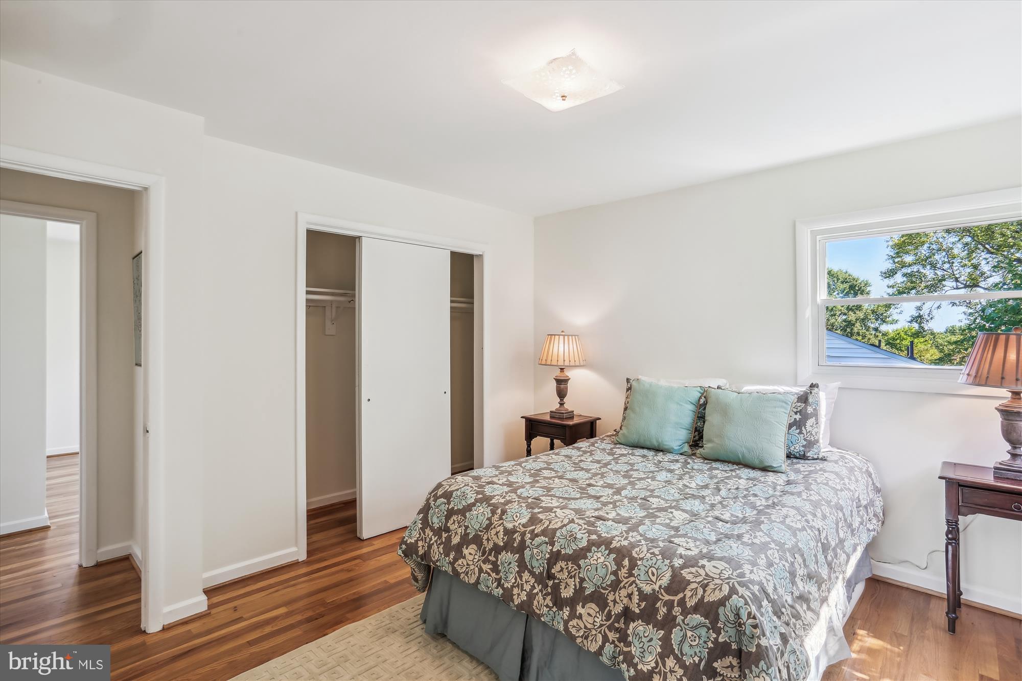 WHITE OAK MANOR - Residential