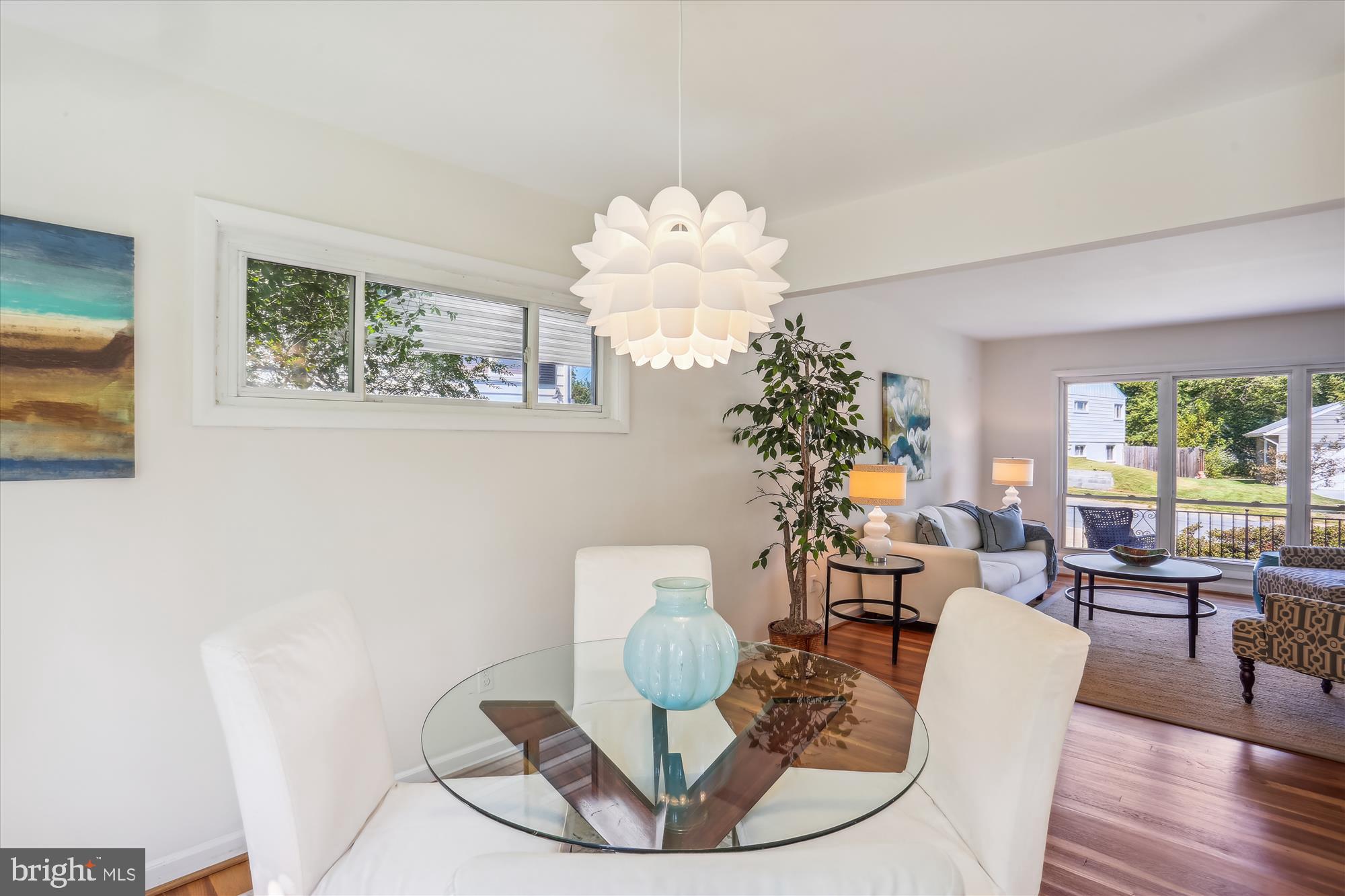 WHITE OAK MANOR - Residential