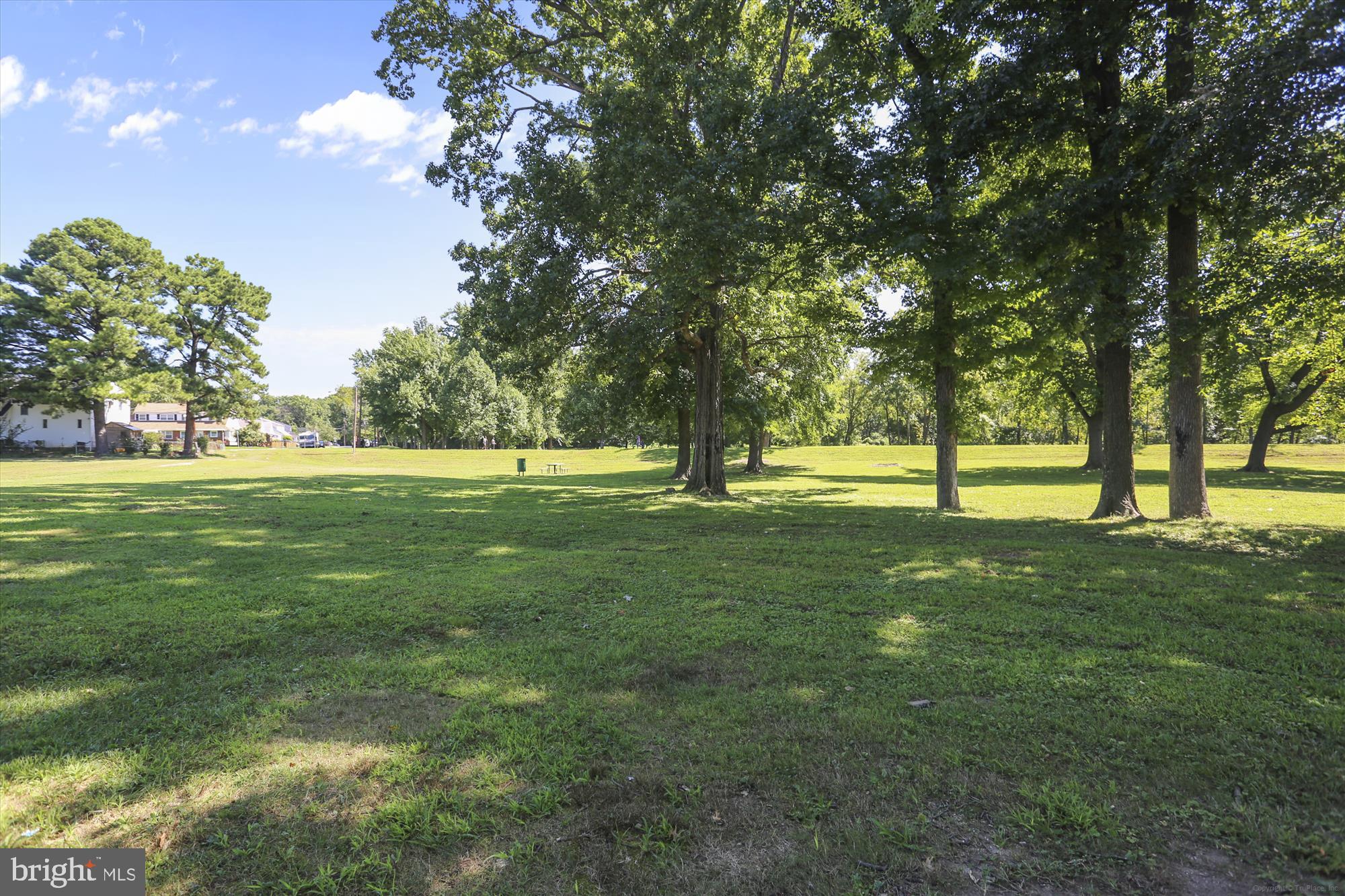WHITE OAK MANOR - Residential