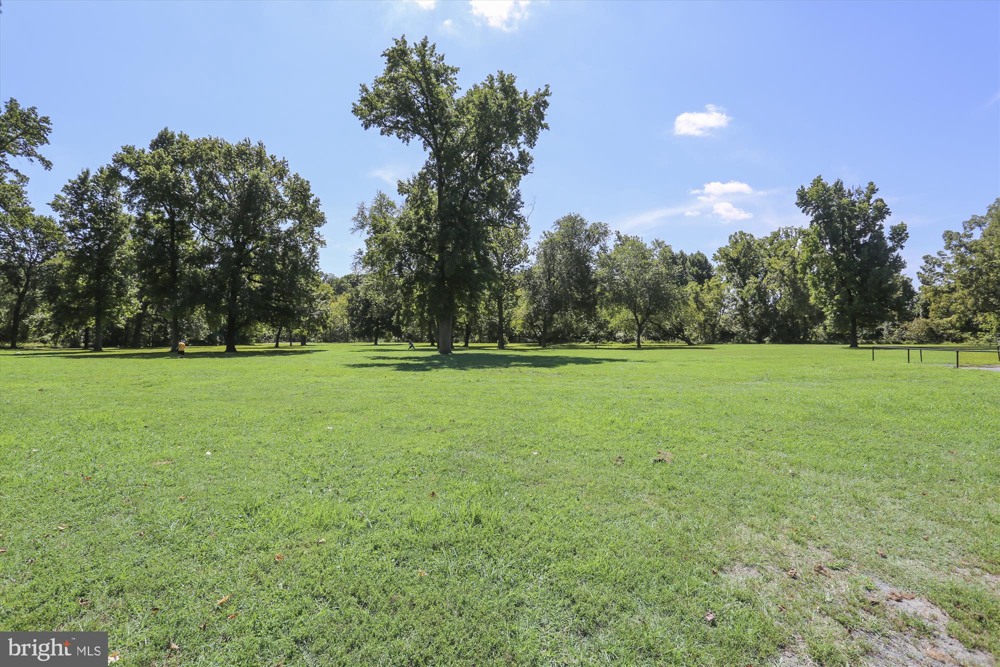 WHITE OAK MANOR - Residential