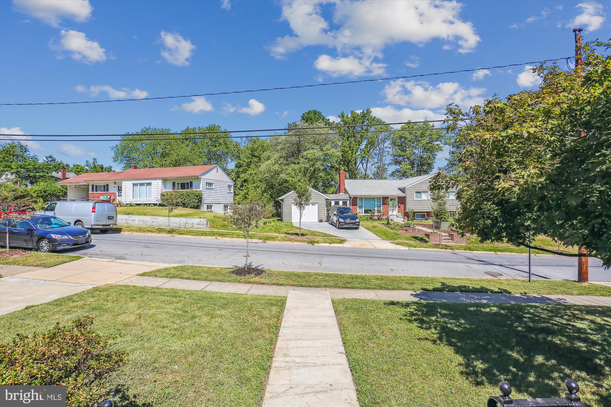 WHITE OAK MANOR - Residential