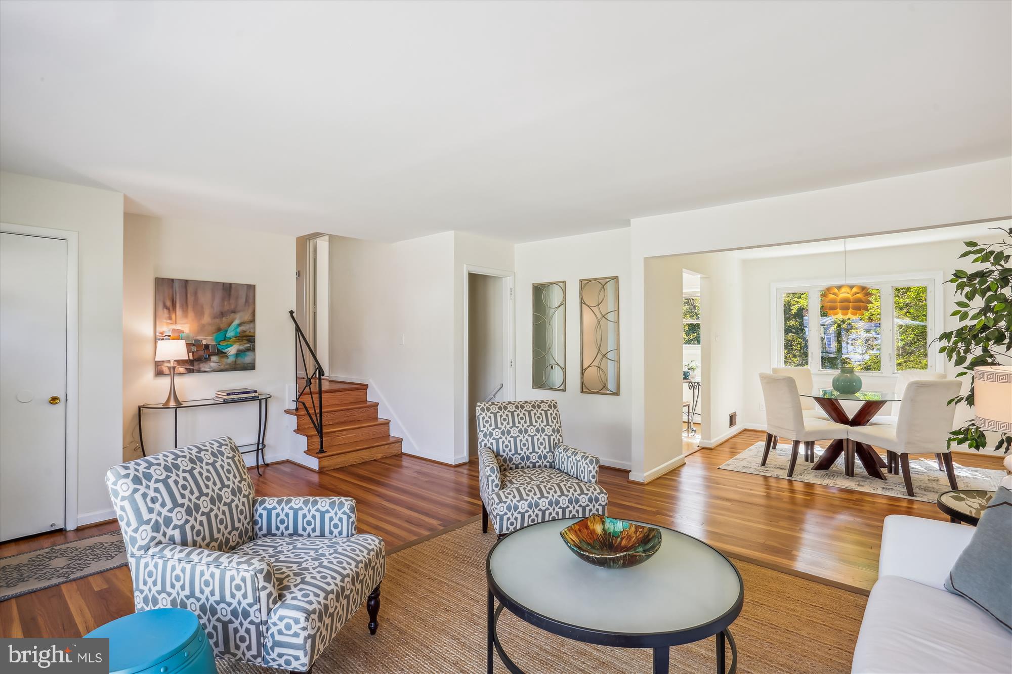 WHITE OAK MANOR - Residential