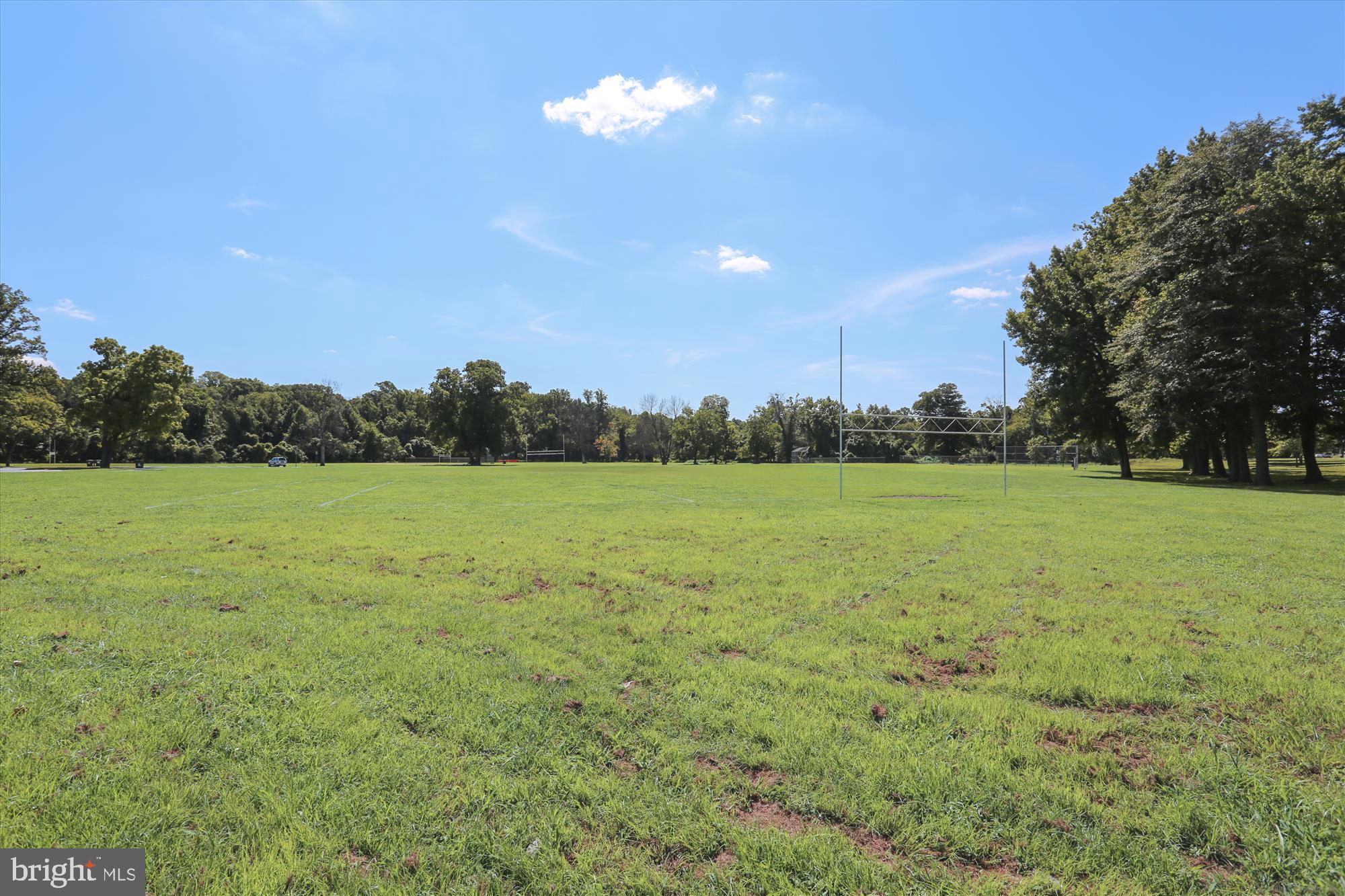 WHITE OAK MANOR - Residential