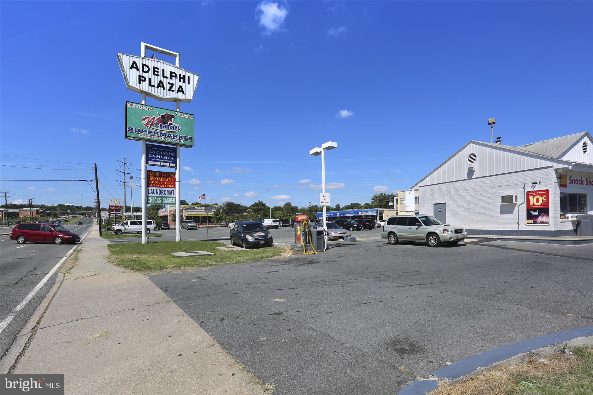 WHITE OAK MANOR - Residential