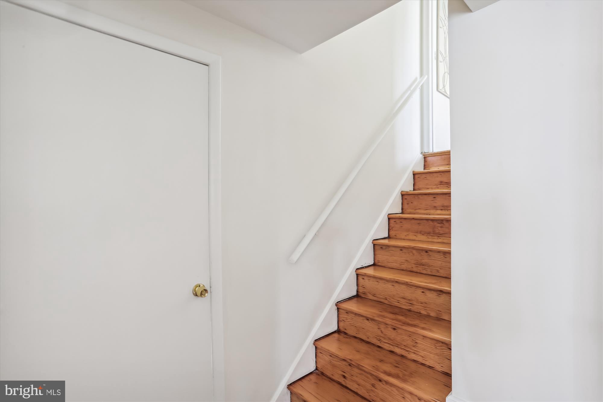 WHITE OAK MANOR - Residential