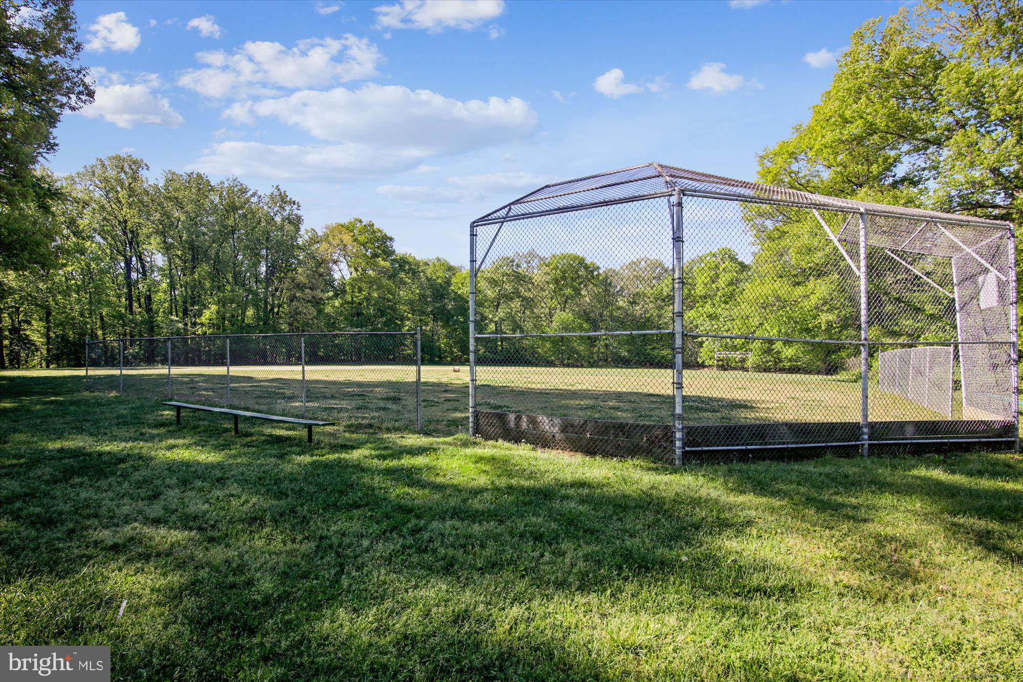 WHITE OAK MANOR - Residential