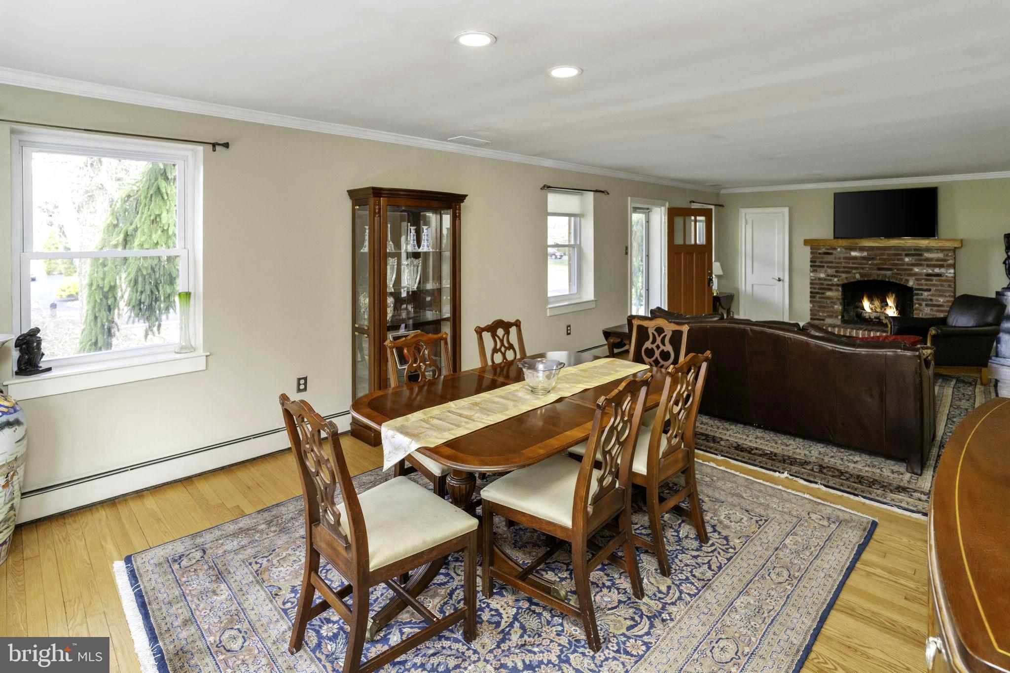 THREE TUNS - Residential