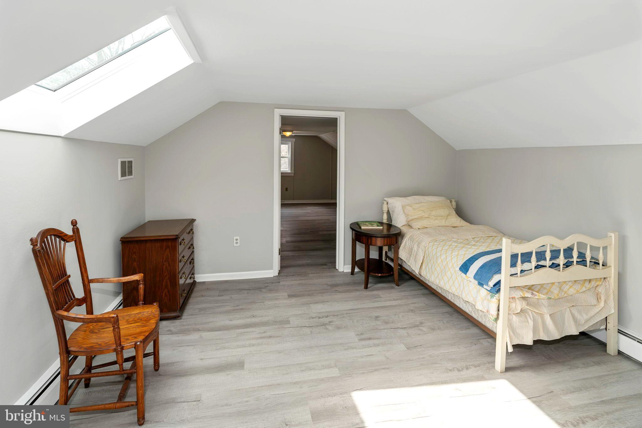 THREE TUNS - Residential