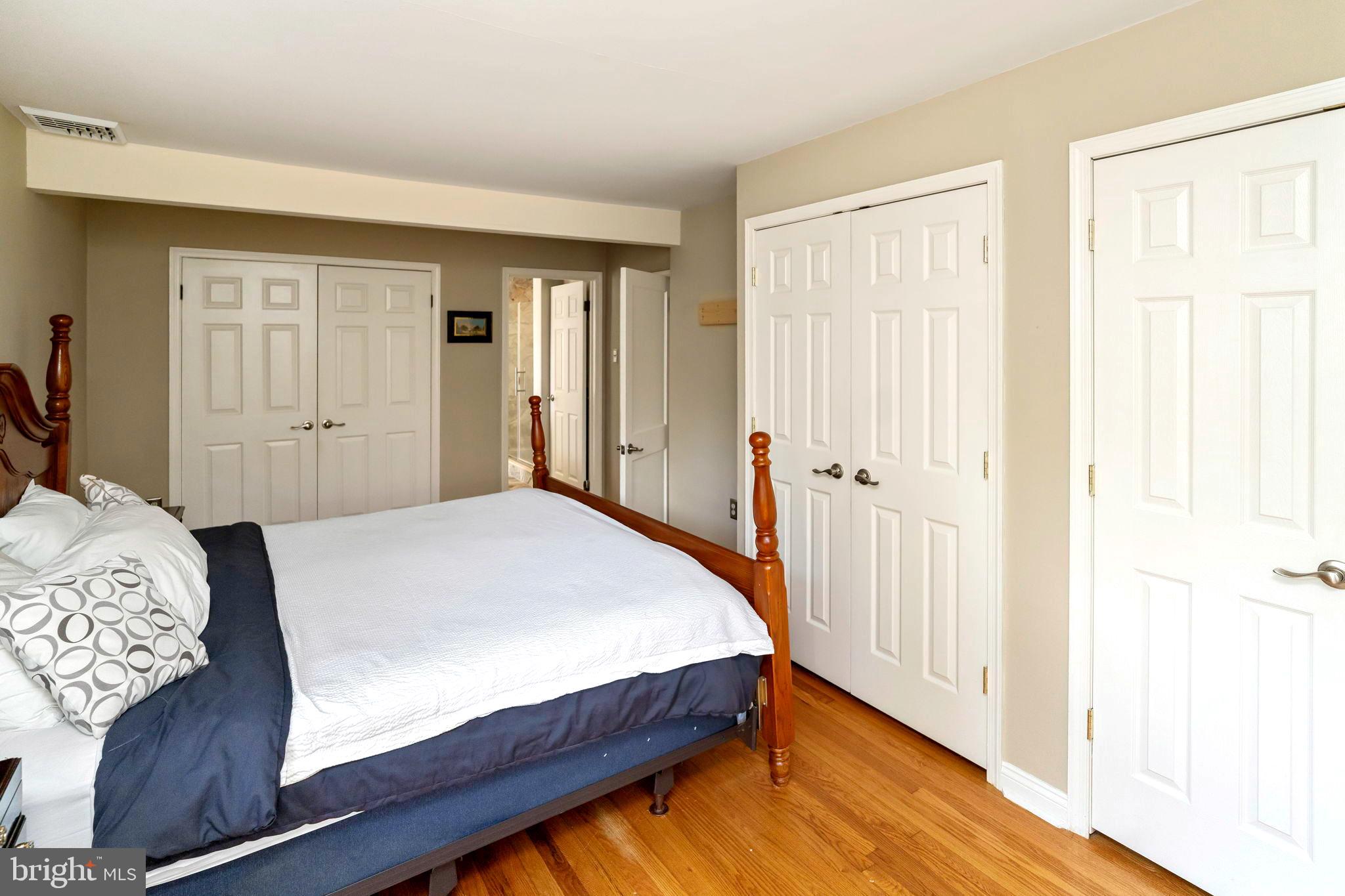 THREE TUNS - Residential