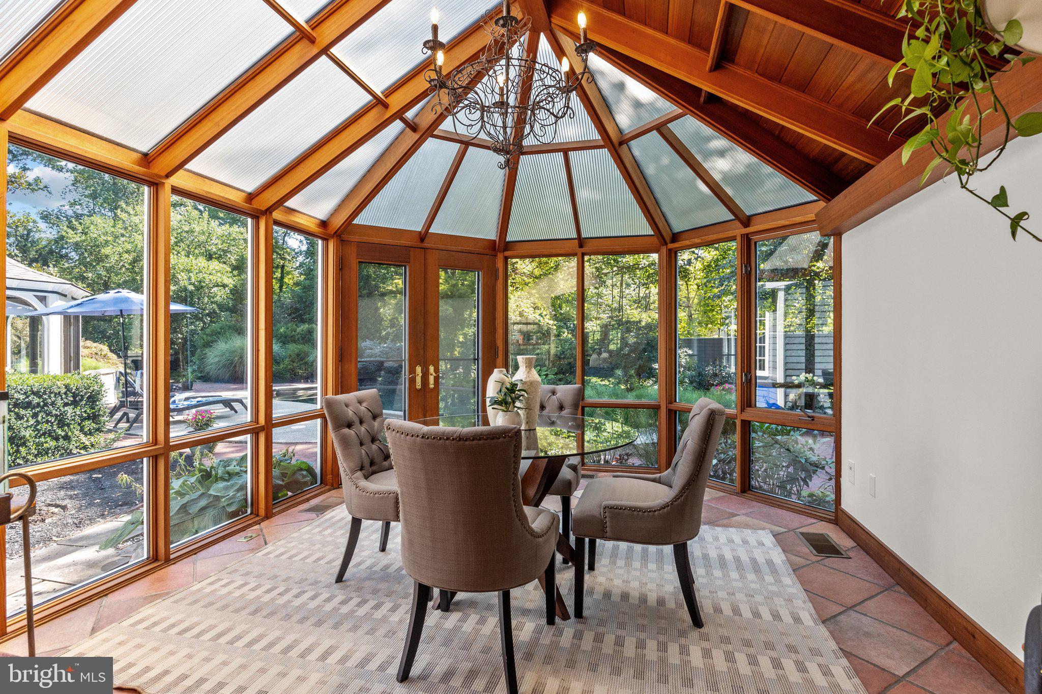 PEBBLE HILL - Residential