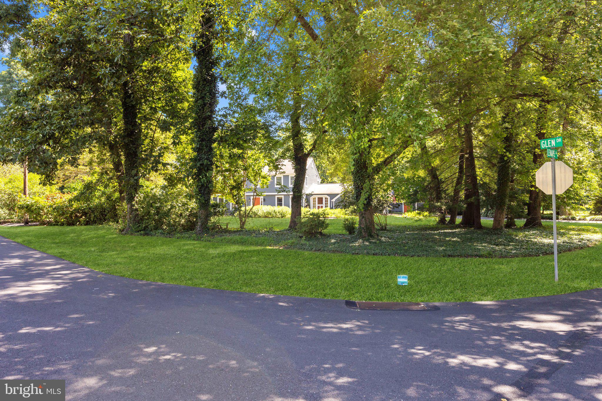 PEBBLE HILL - Residential