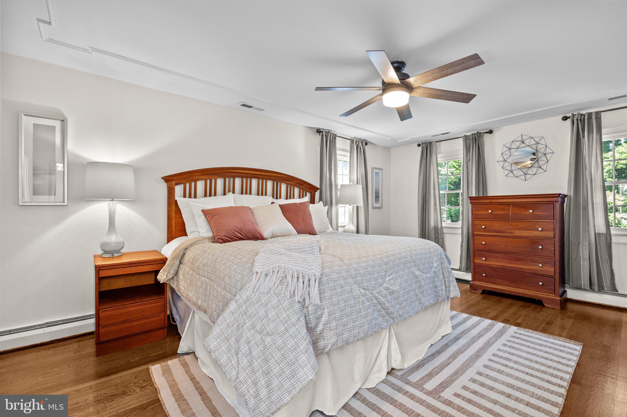 PEBBLE HILL - Residential