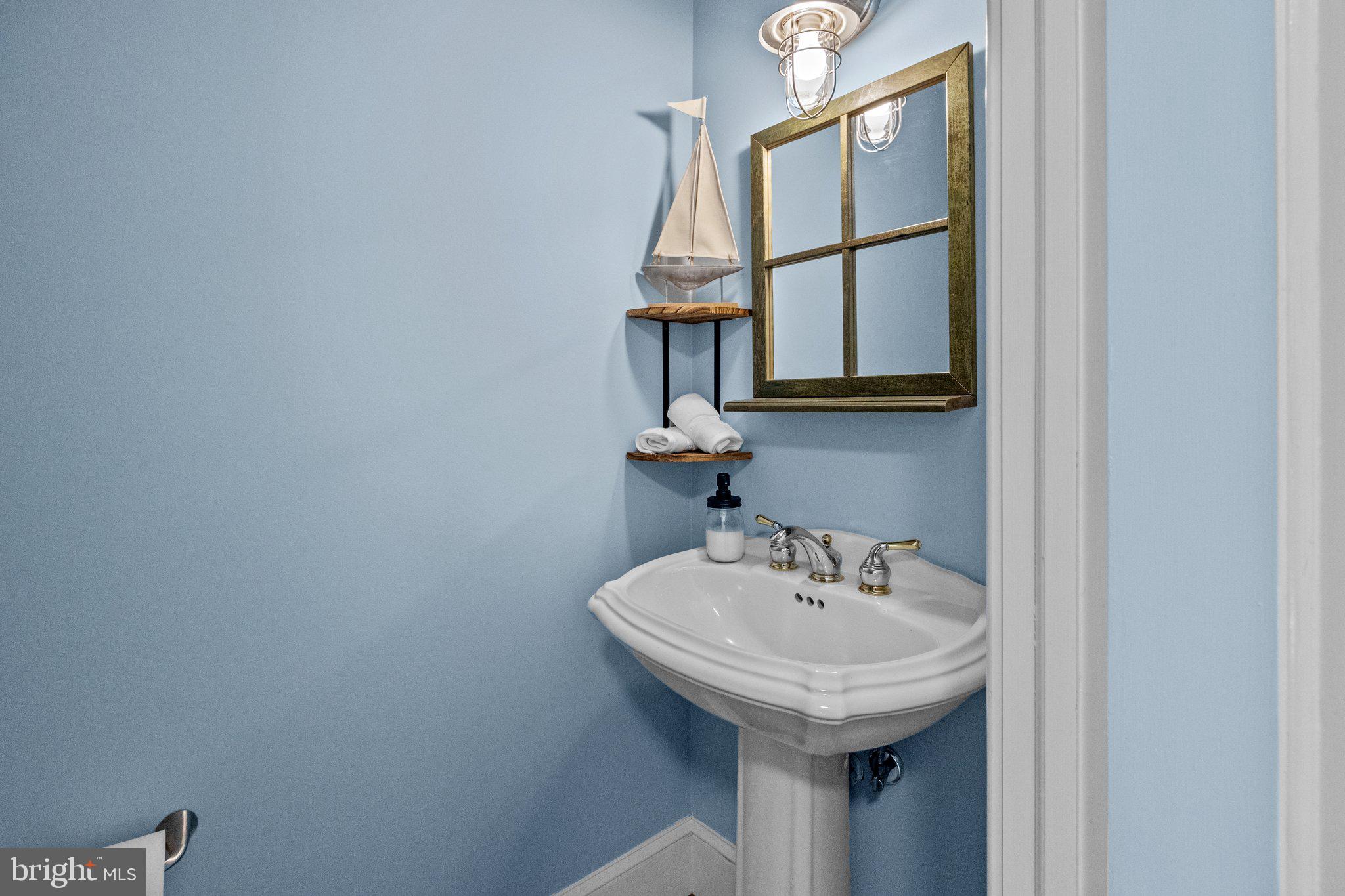 PEBBLE HILL - Residential