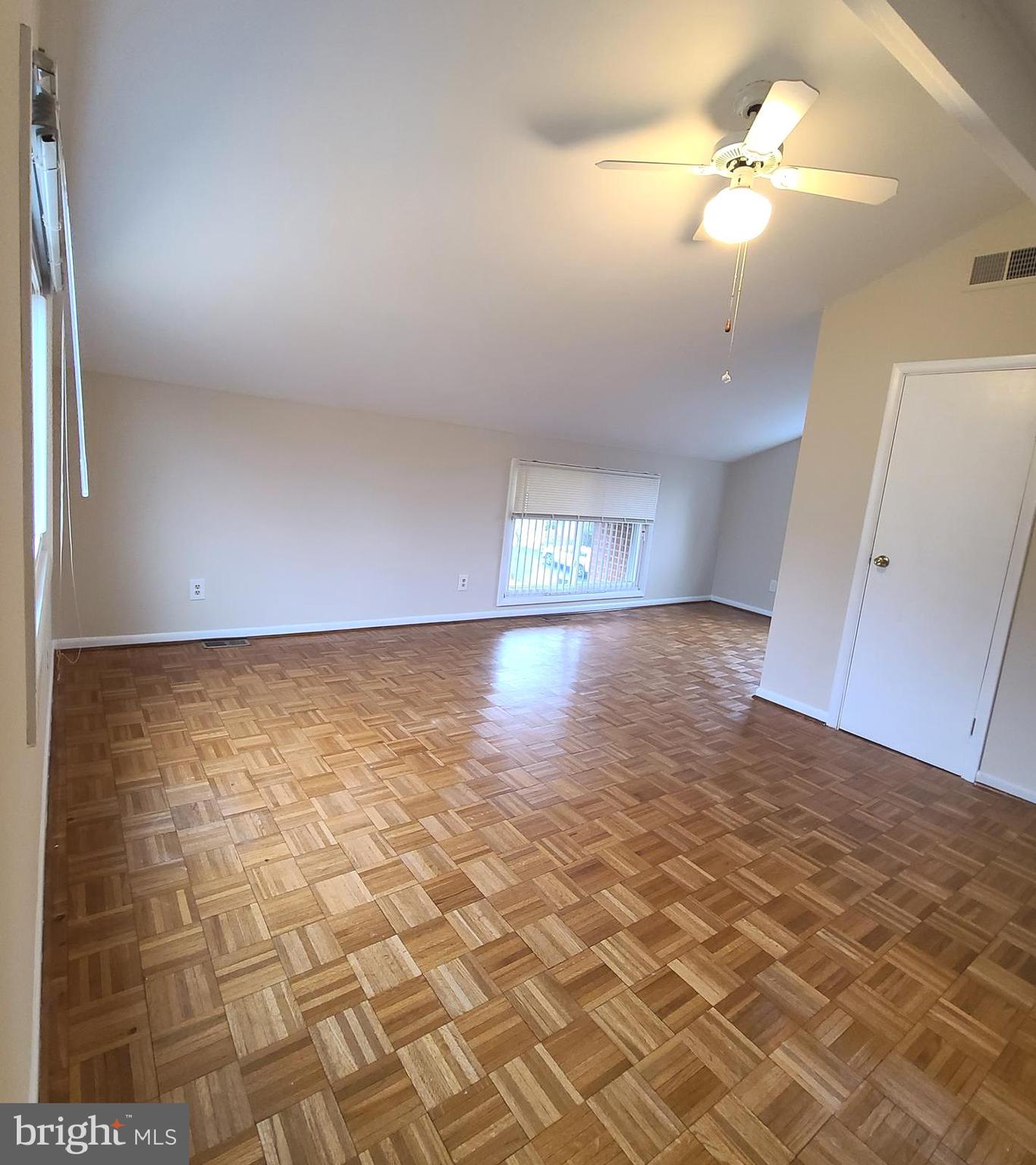 SUGARLAND RUN - Residential Lease