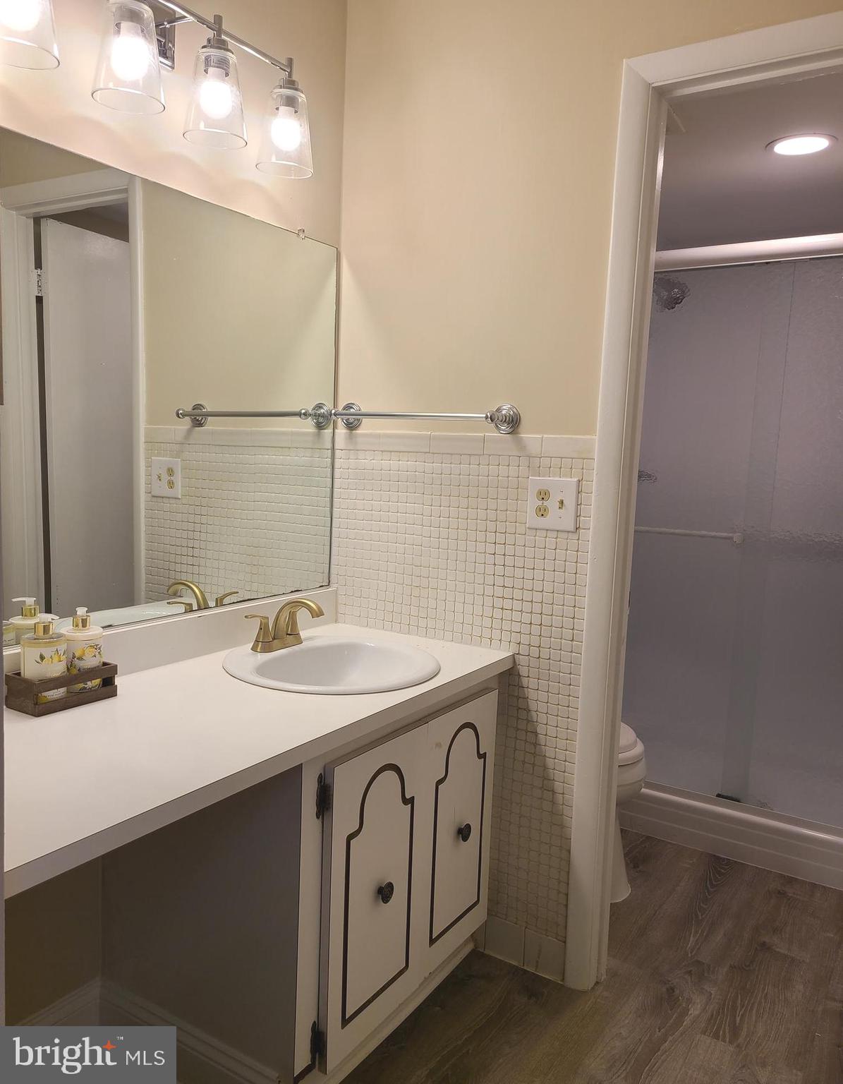 SUGARLAND RUN - Residential Lease