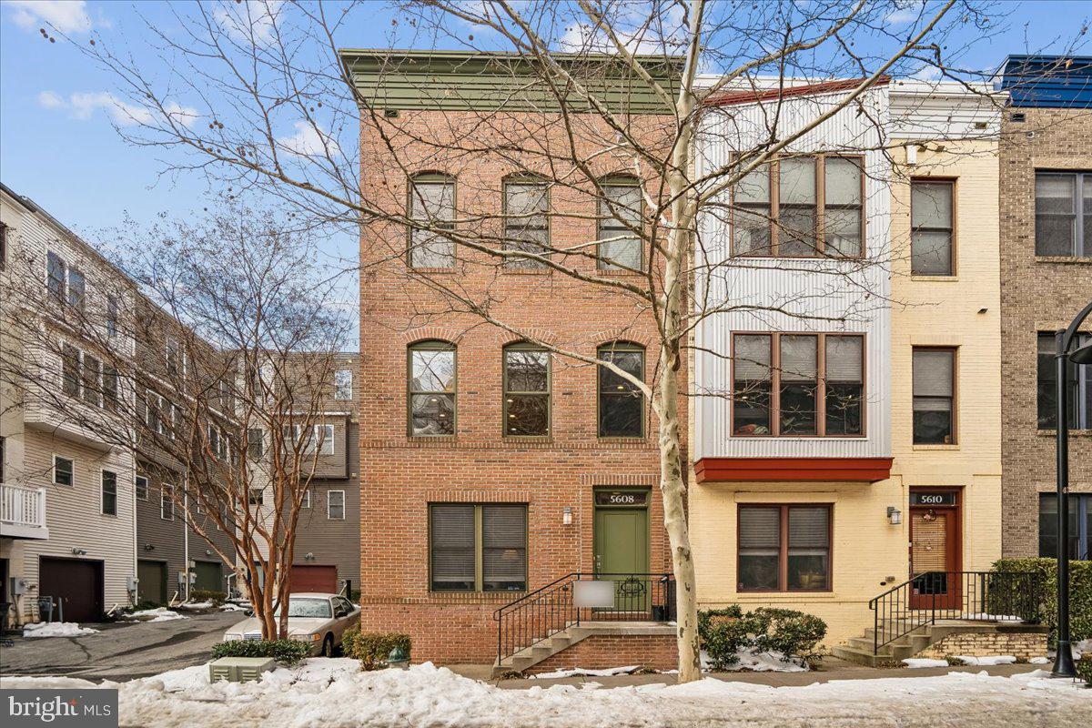 ARTS DISTRICT HYATTSVILLE - Residential