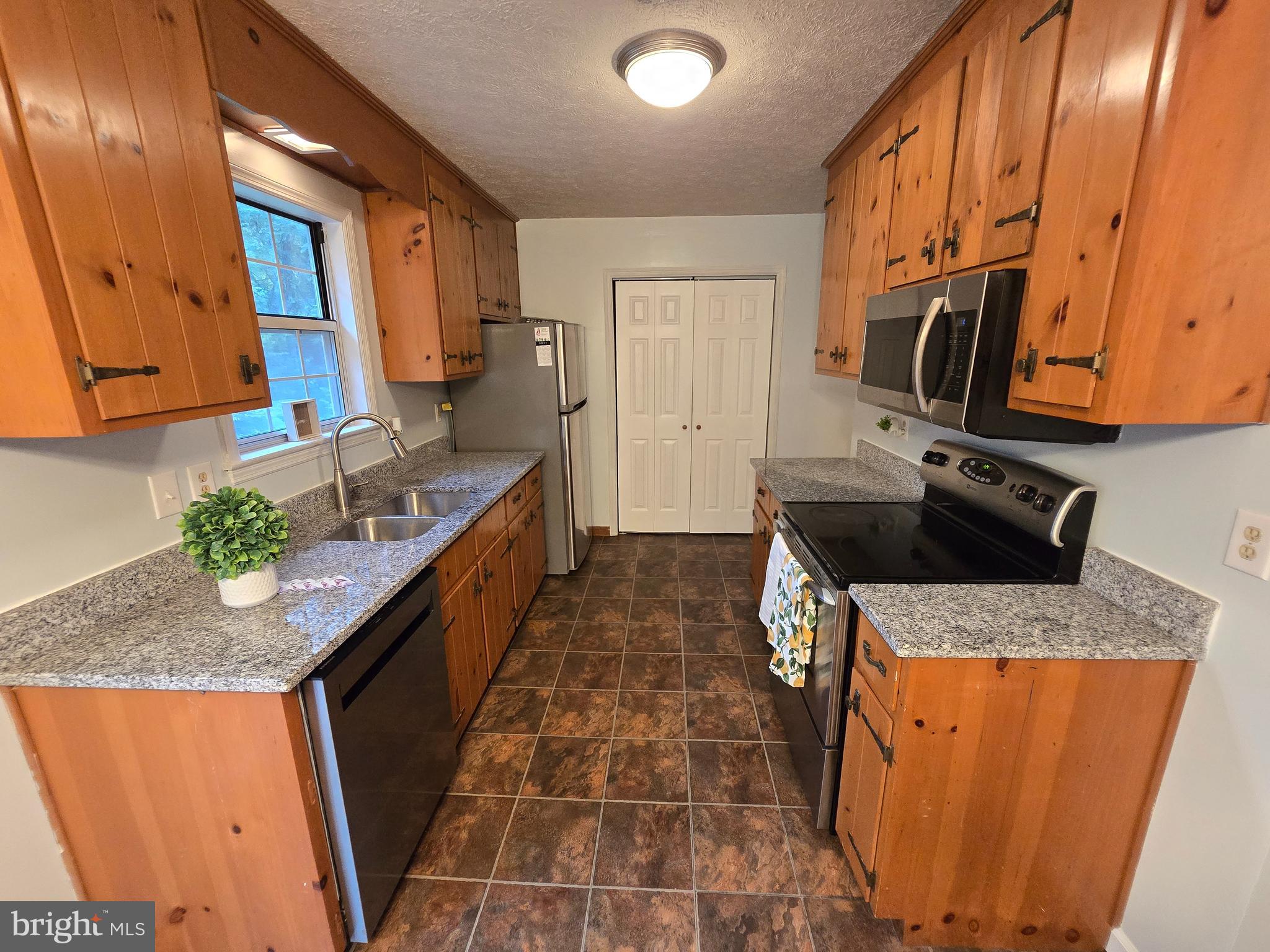 WOODBROOK - Residential