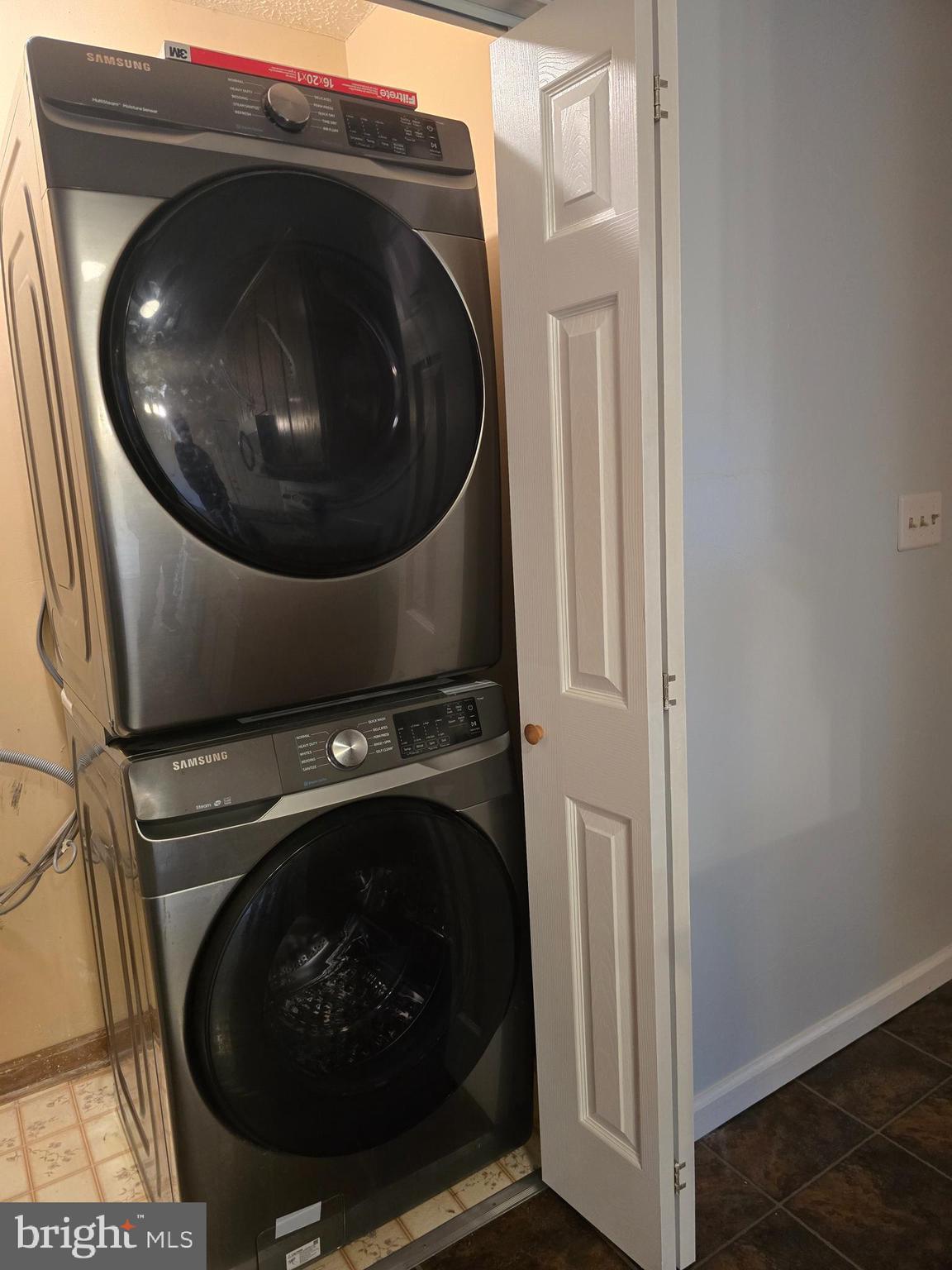 WOODBROOK - Residential