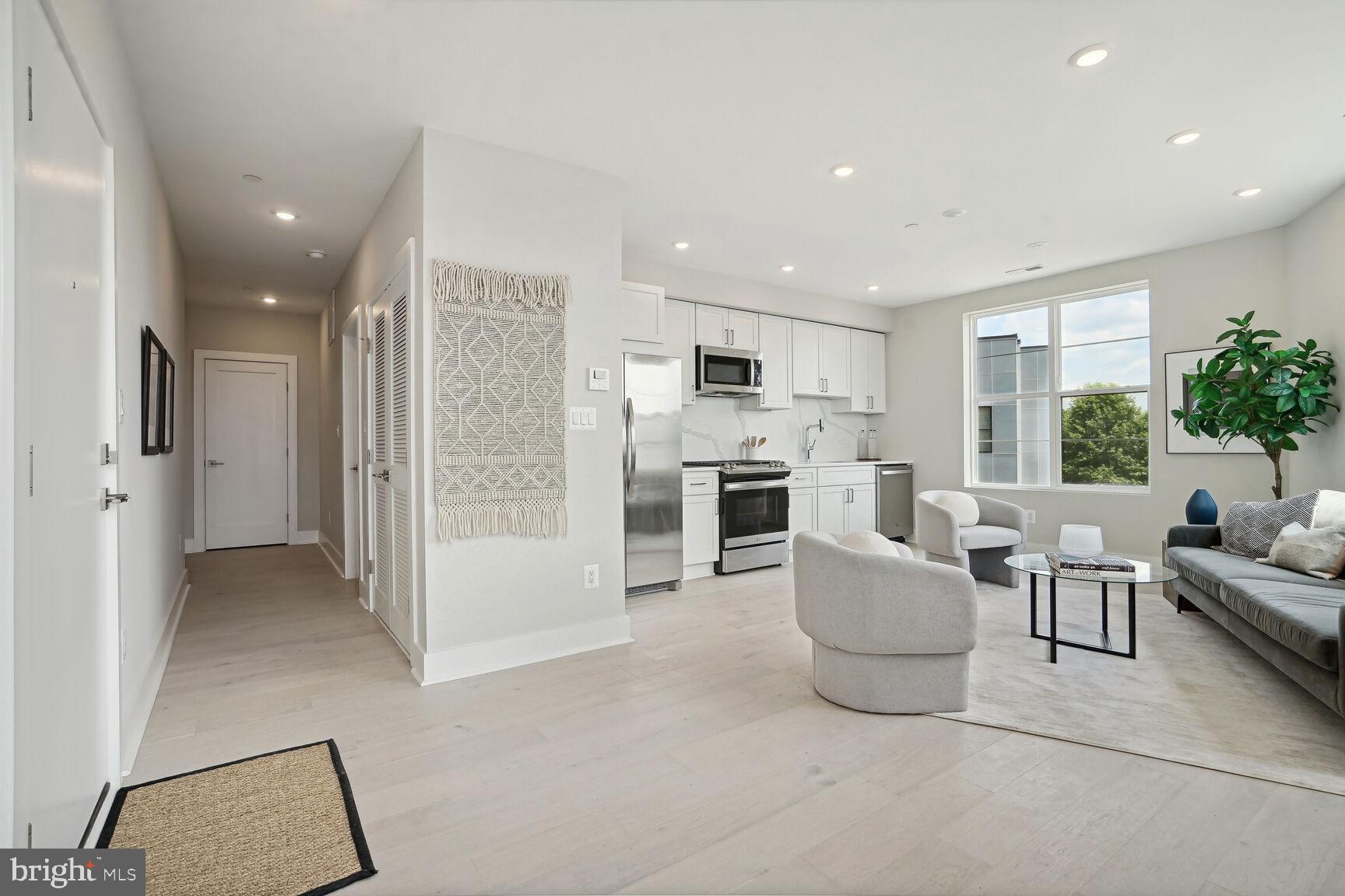 901 19TH STREET NE B2