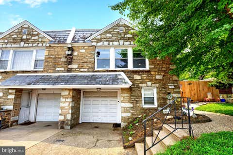 Townhouse For Sale - 2908 Walnut Hill Street<br/> PHILADELPHIA, PA 19152