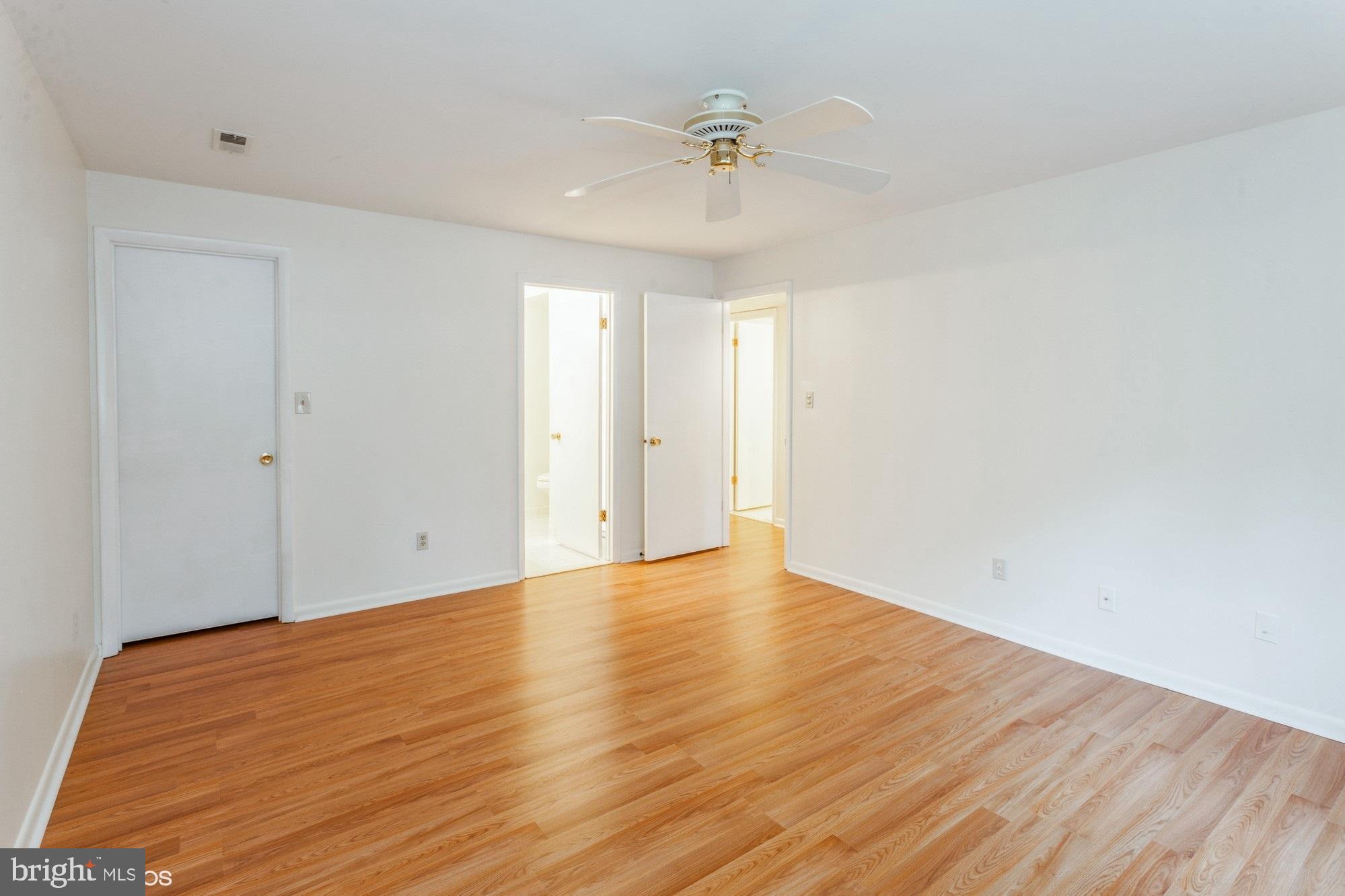 STAPLETON COURT GARDEN - Residential