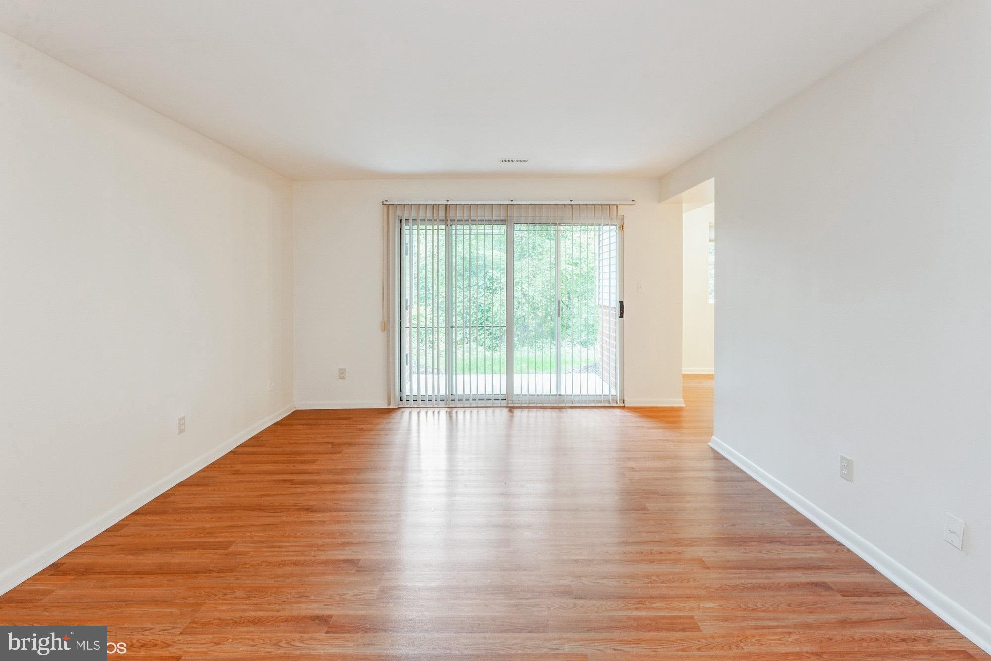 STAPLETON COURT GARDEN - Residential